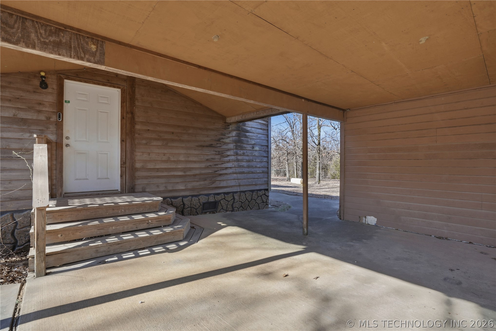 101163 S 4614 Property Photo 10