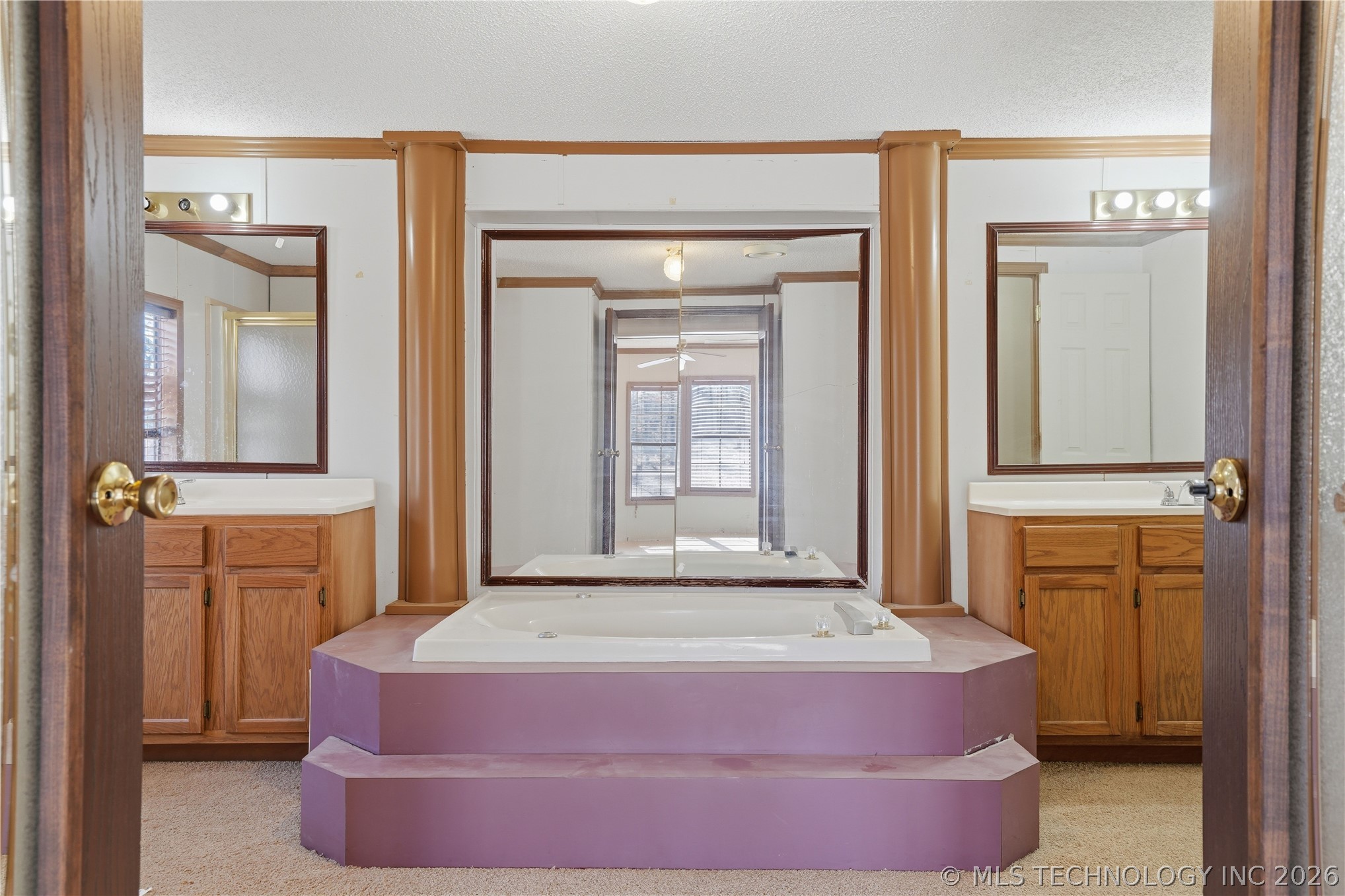 101163 S 4614 Property Photo 23