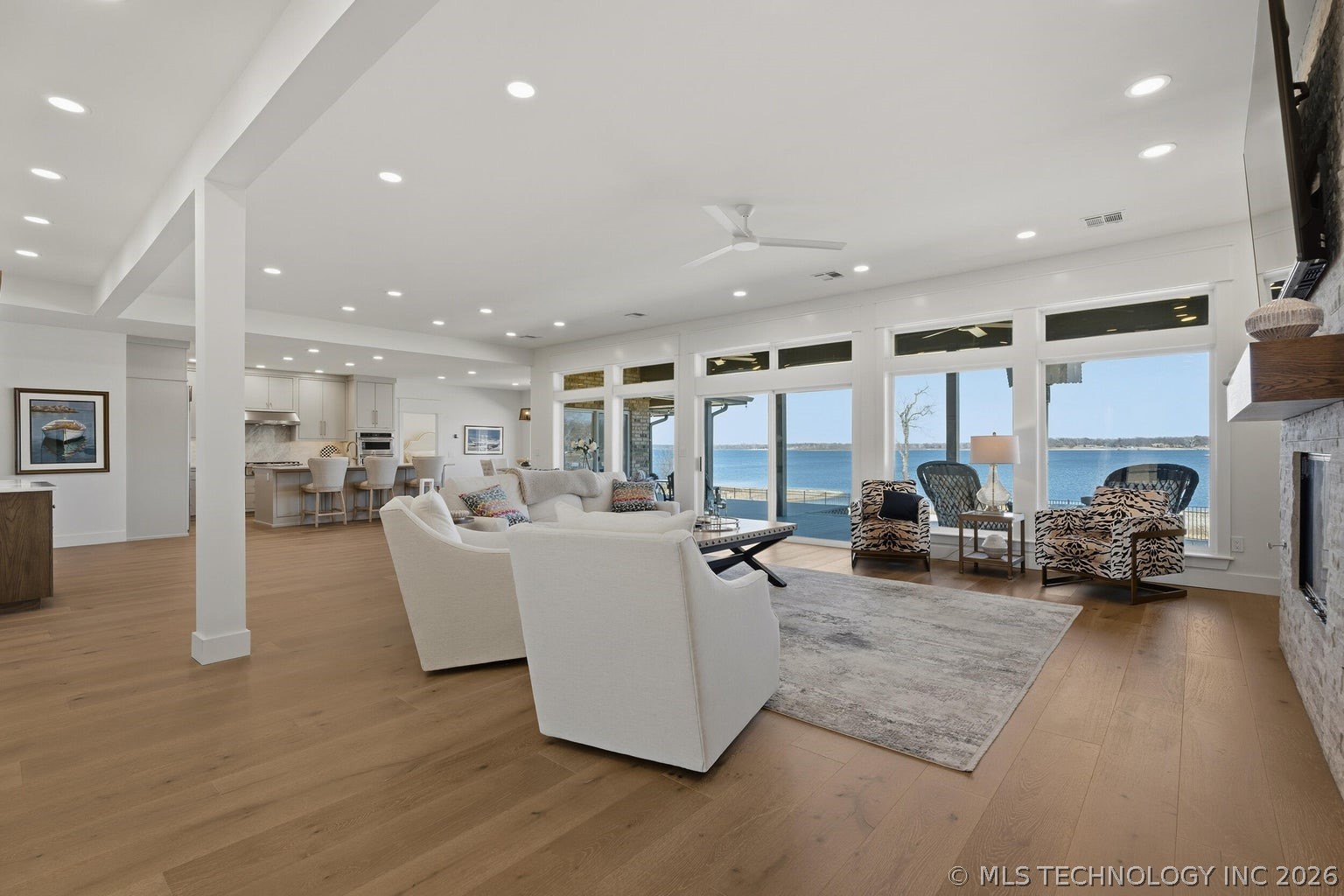 5013 Lake Breeze Road Property Photo 11