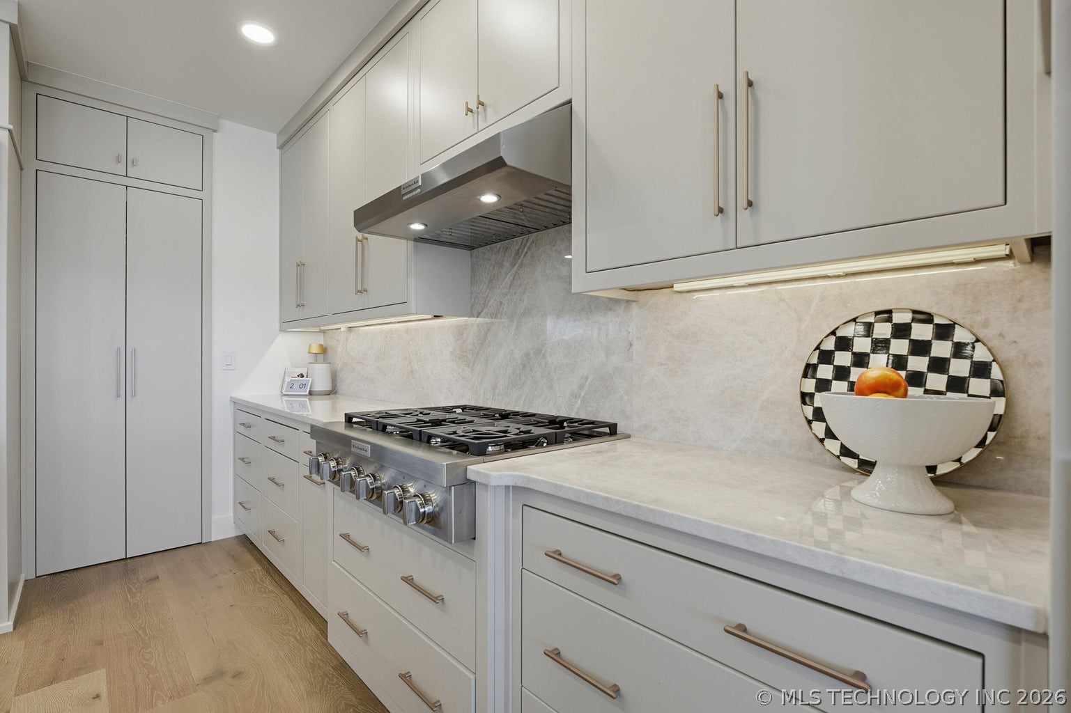 5013 Lake Breeze Road Property Photo 26