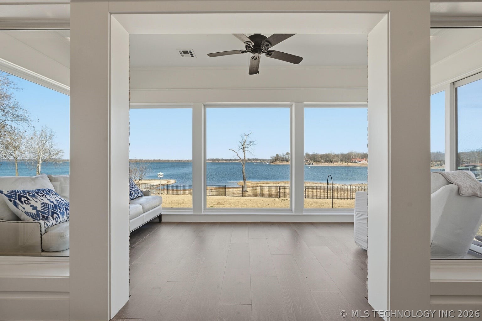 5013 Lake Breeze Road Property Photo 32