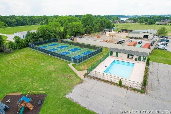 5013 Lake Breeze Road Property Photo 65