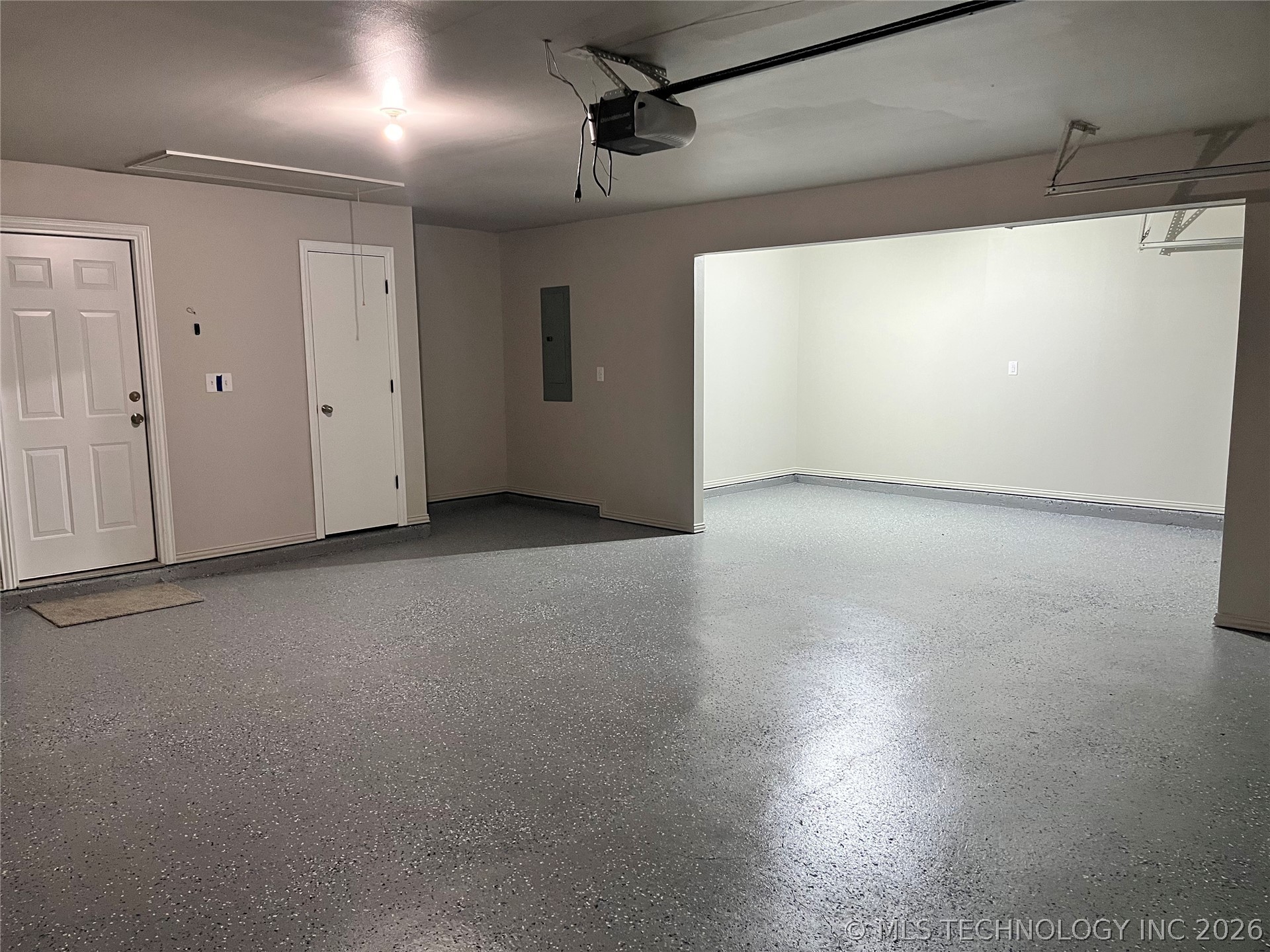 12047 N 193rd East Avenue Property Photo 37