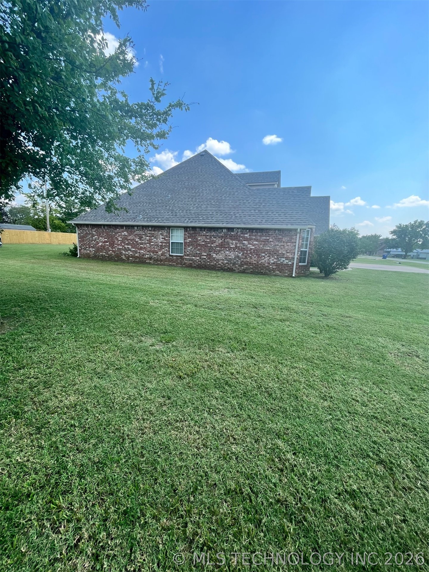 12047 N 193rd East Avenue Property Photo 43