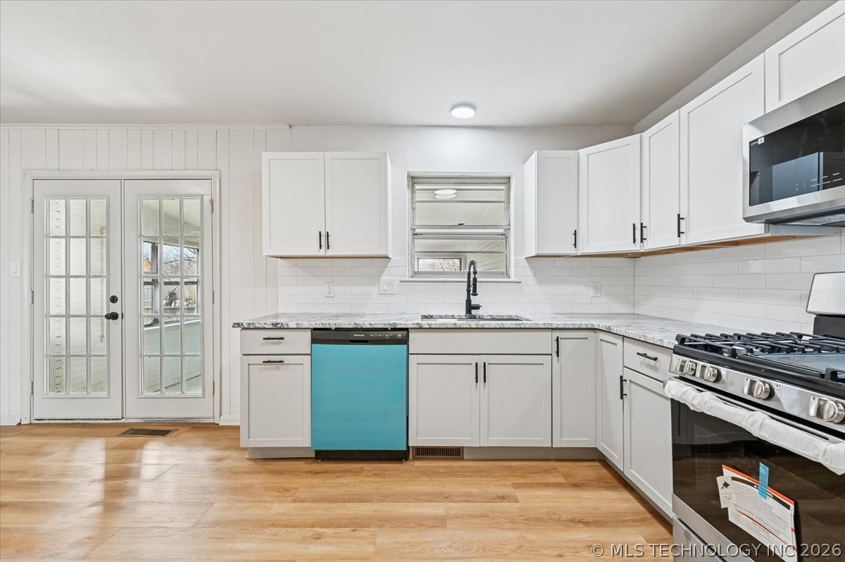 2114 S Hickory Avenue Property Photo 4