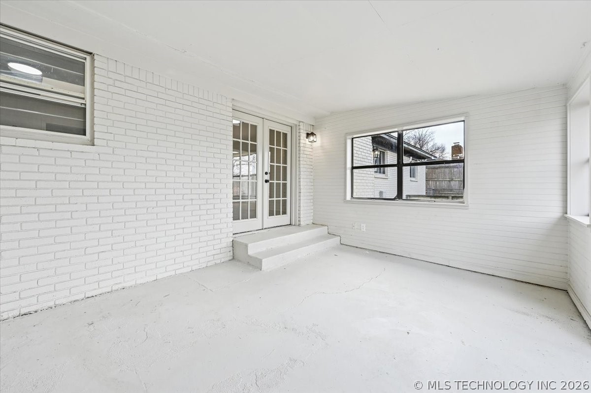 2114 S Hickory Avenue Property Photo 14