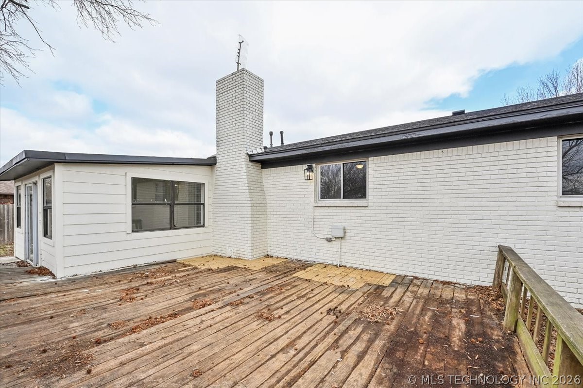 2114 S Hickory Avenue Property Photo 24