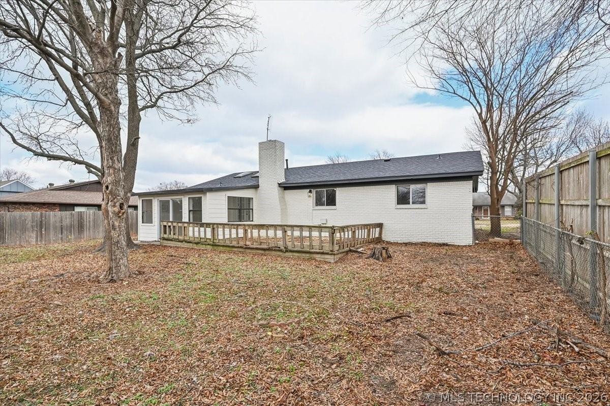 2114 S Hickory Avenue Property Photo 28