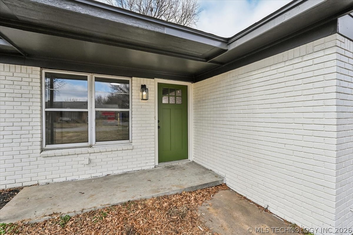 2114 S Hickory Avenue Property Photo 30