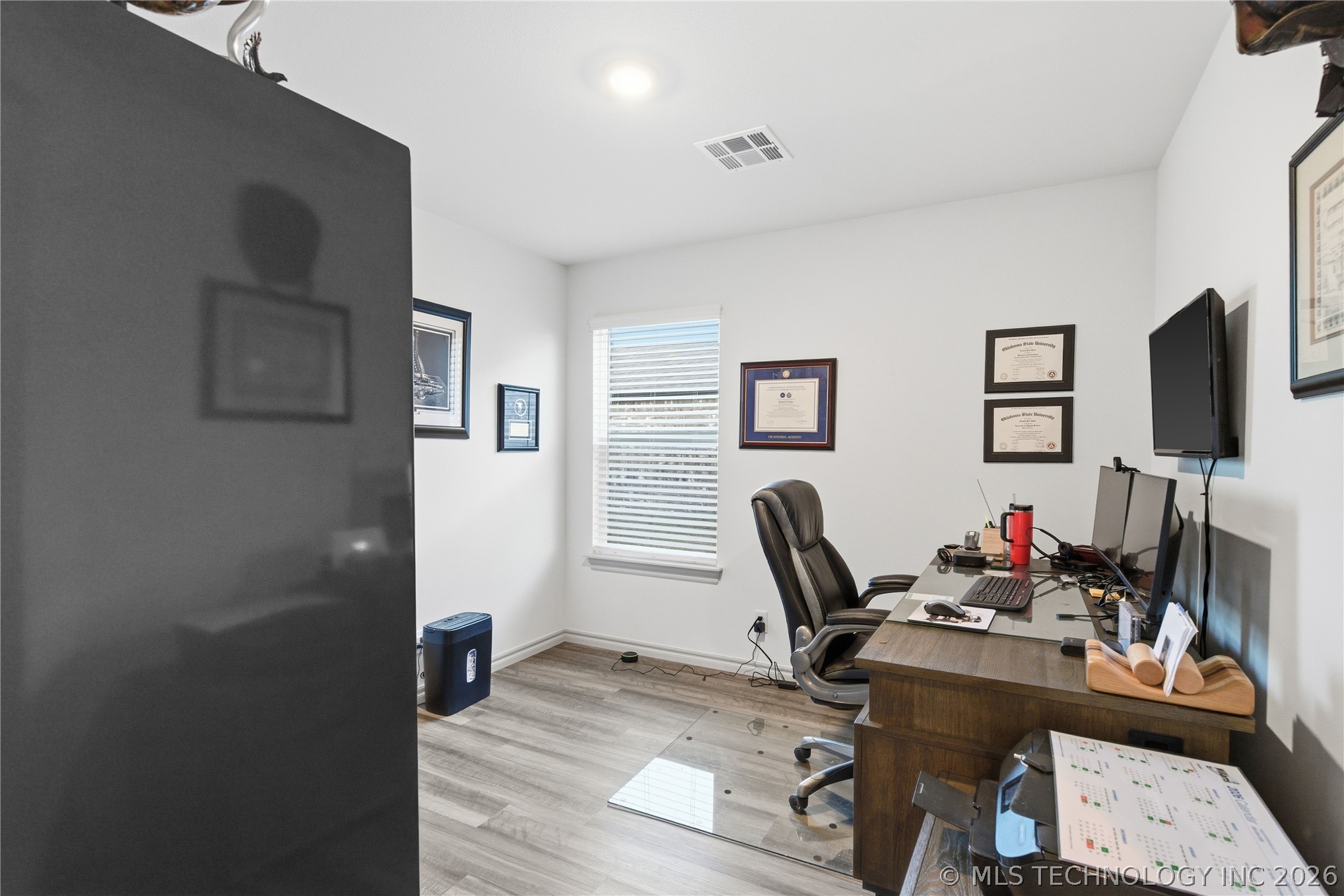 7220 E 154th Place S Property Photo 8