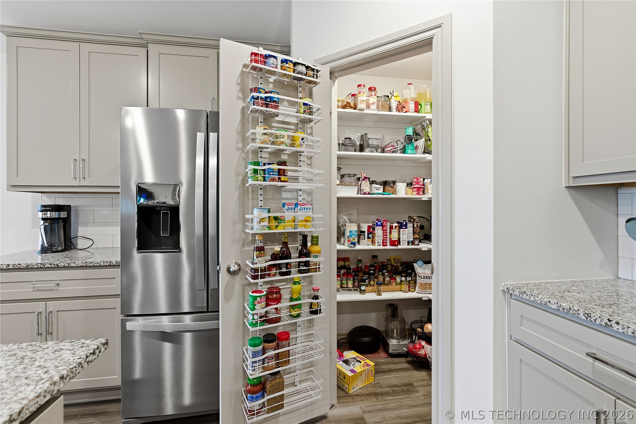 7220 E 154th Place S Property Photo 17