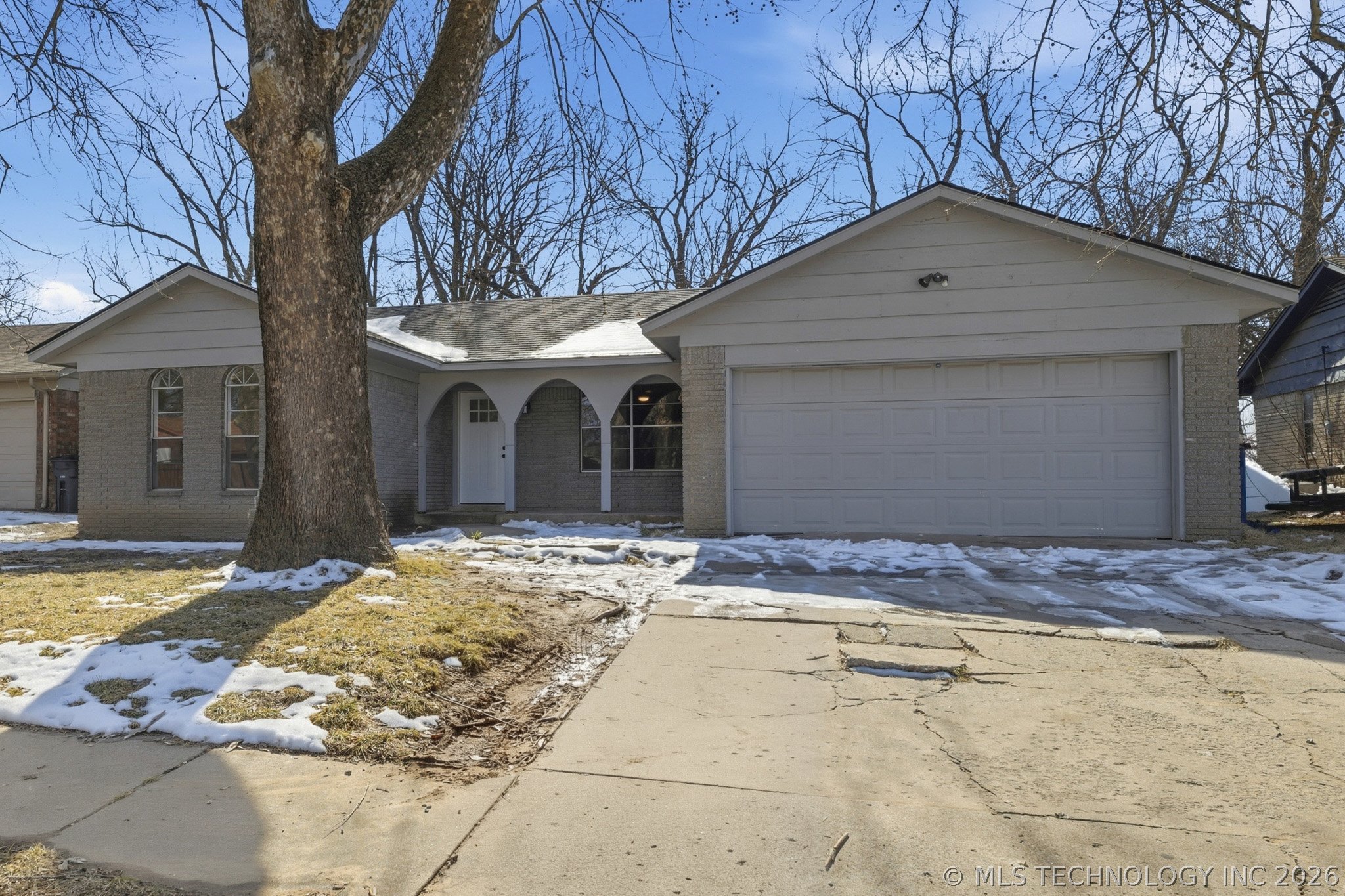 11720 E 20th Street Property Photo 1