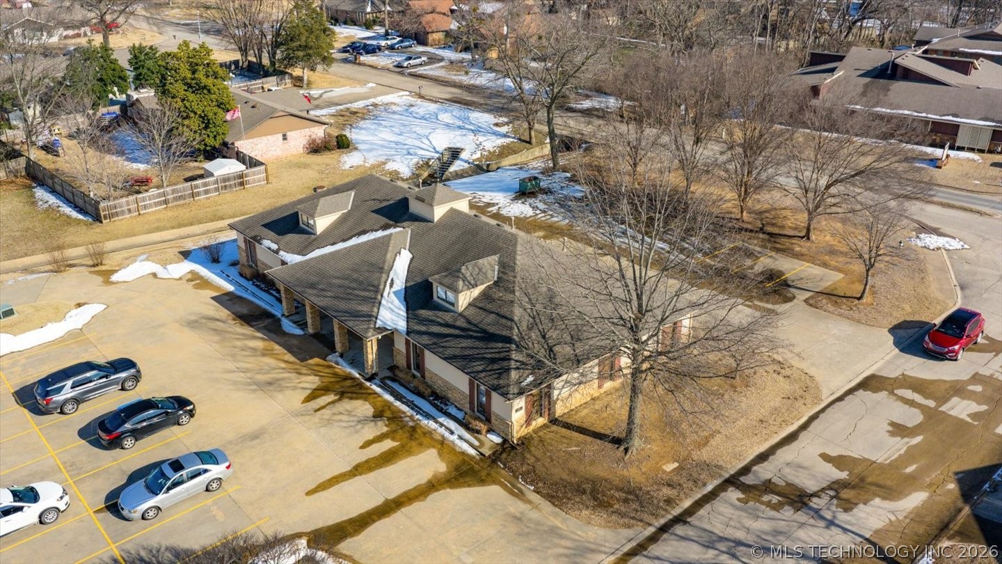 2370 Nowata Place Property Photo 2