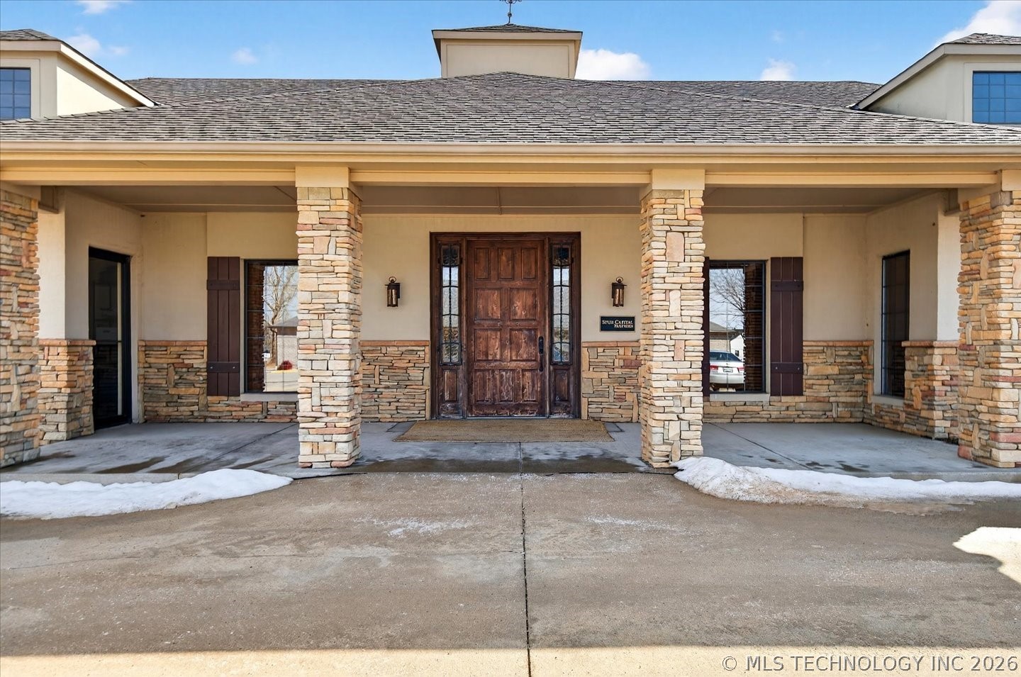 2370 Nowata Place Property Photo 10