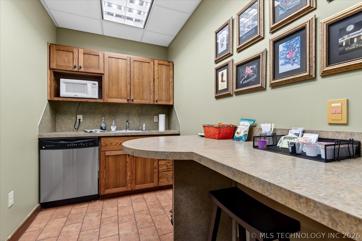 2370 Nowata Place Property Photo 32