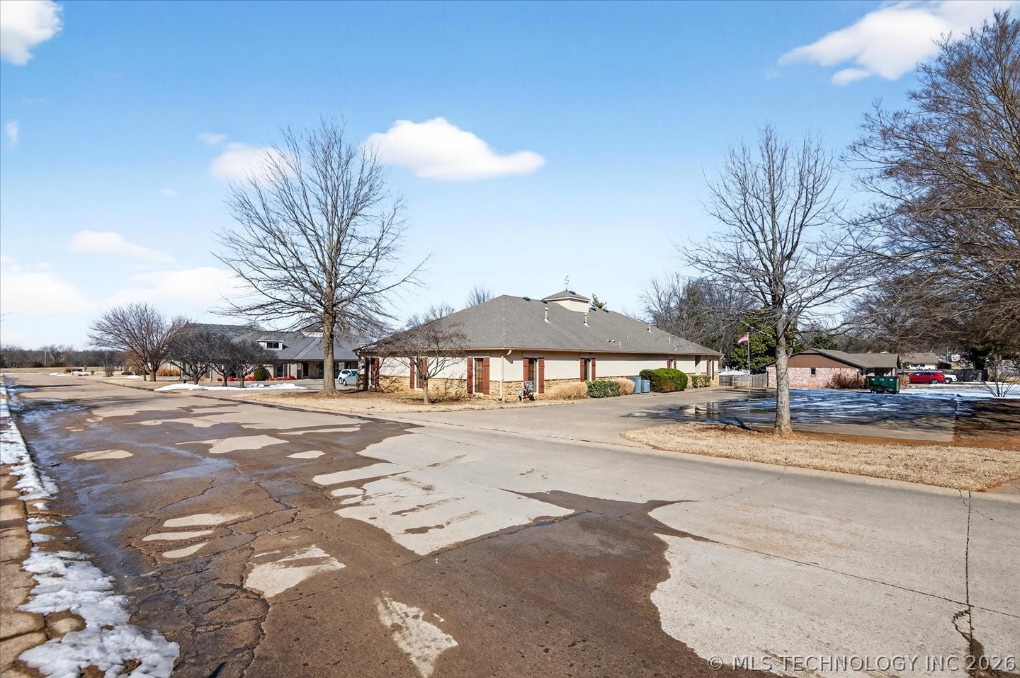 2370 Nowata Place Property Photo 37