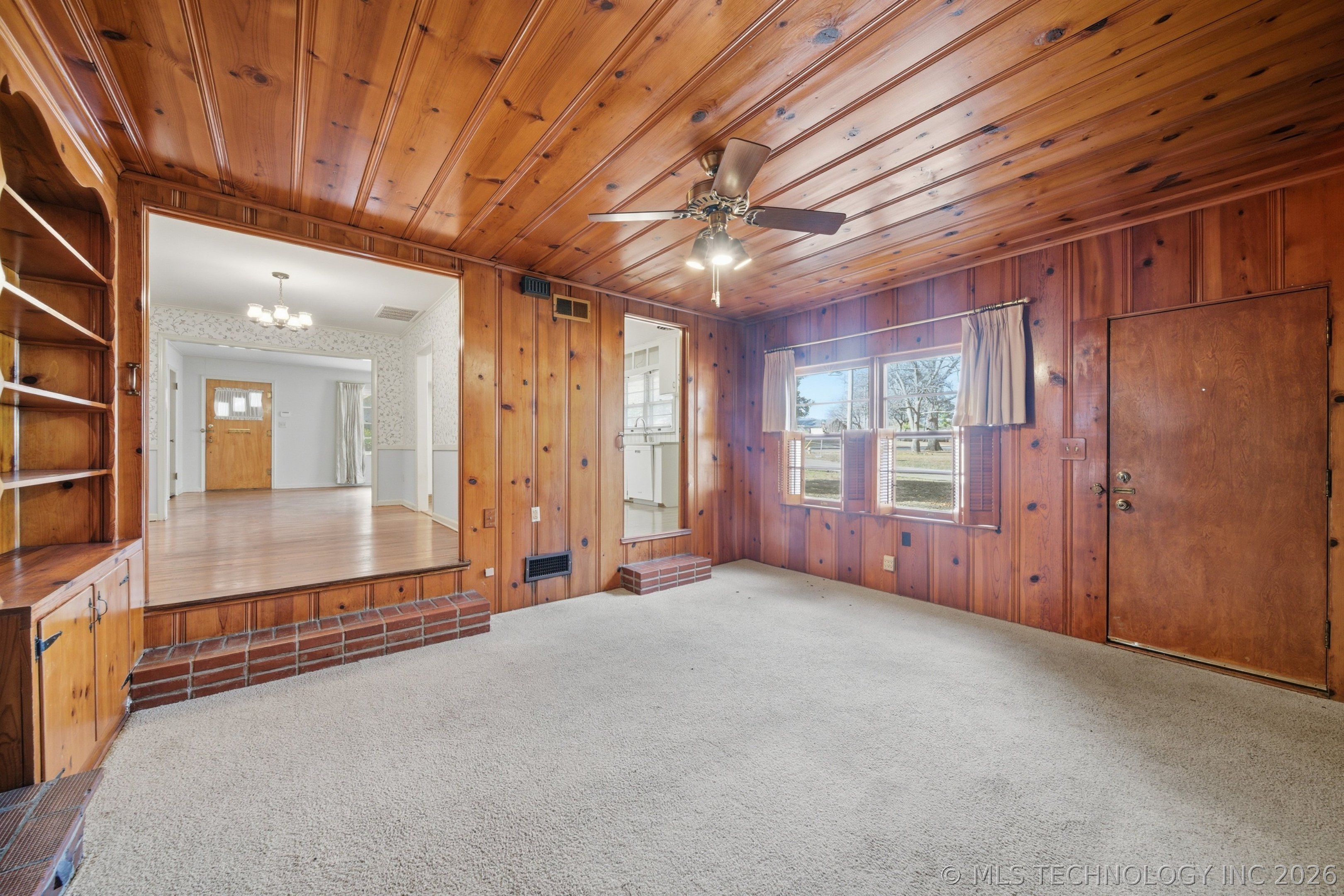 4905 S Columbia Avenue Property Photo 20