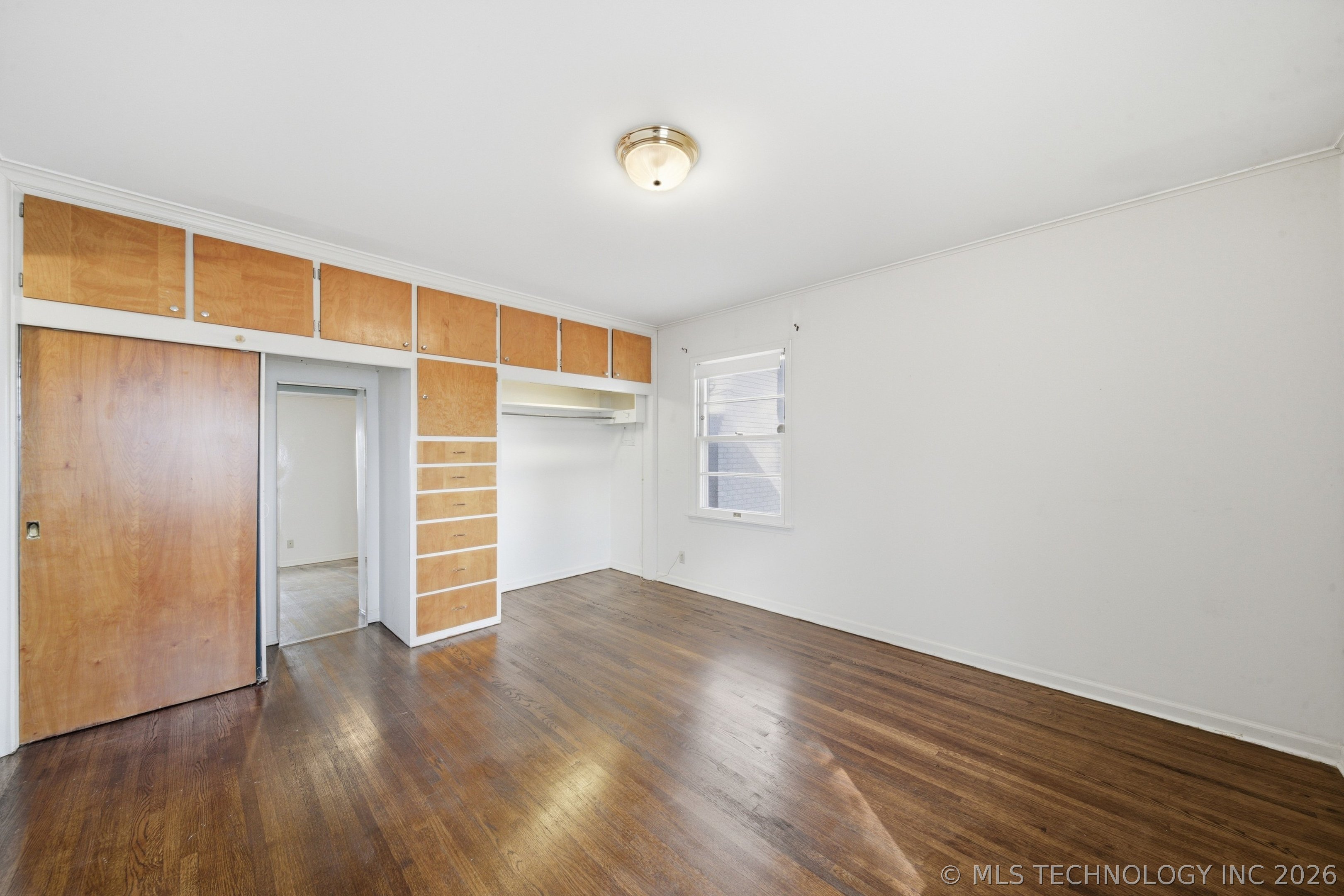 4905 S Columbia Avenue Property Photo 22