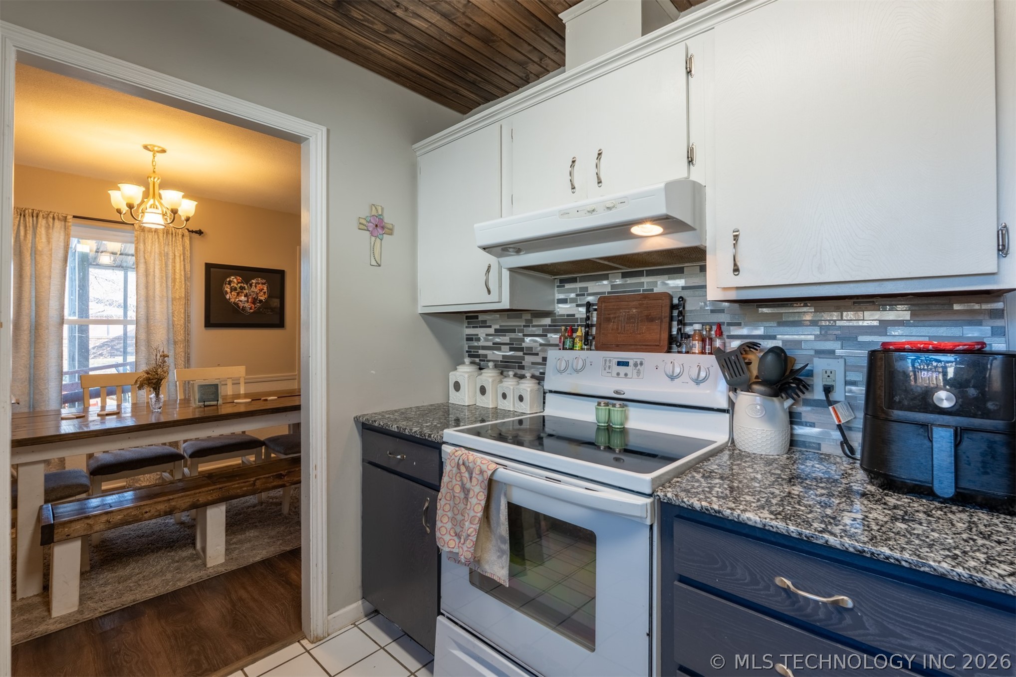 3013 S Ash Court Property Photo 15