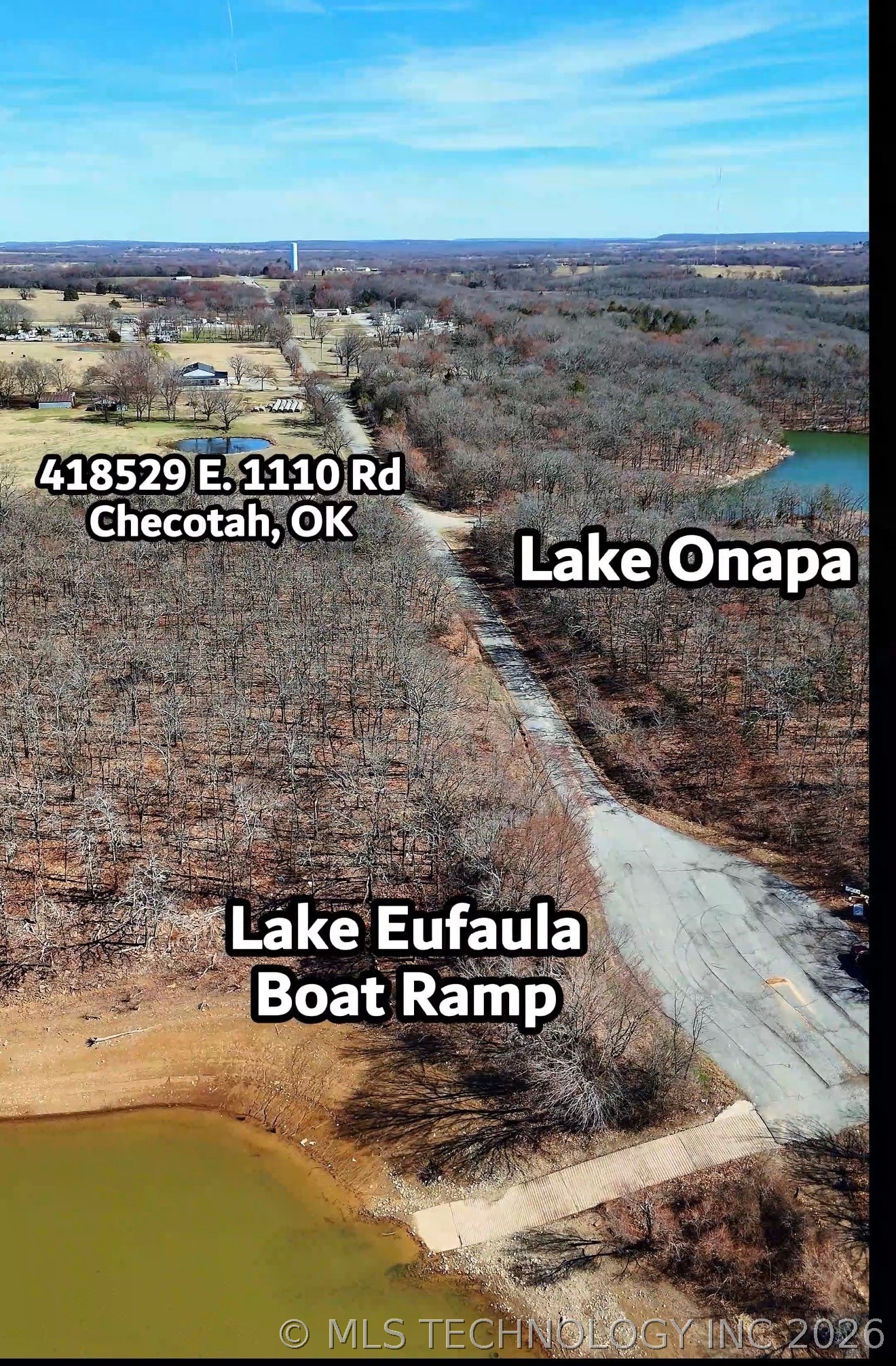 418529 E 1110 Road Property Photo 2