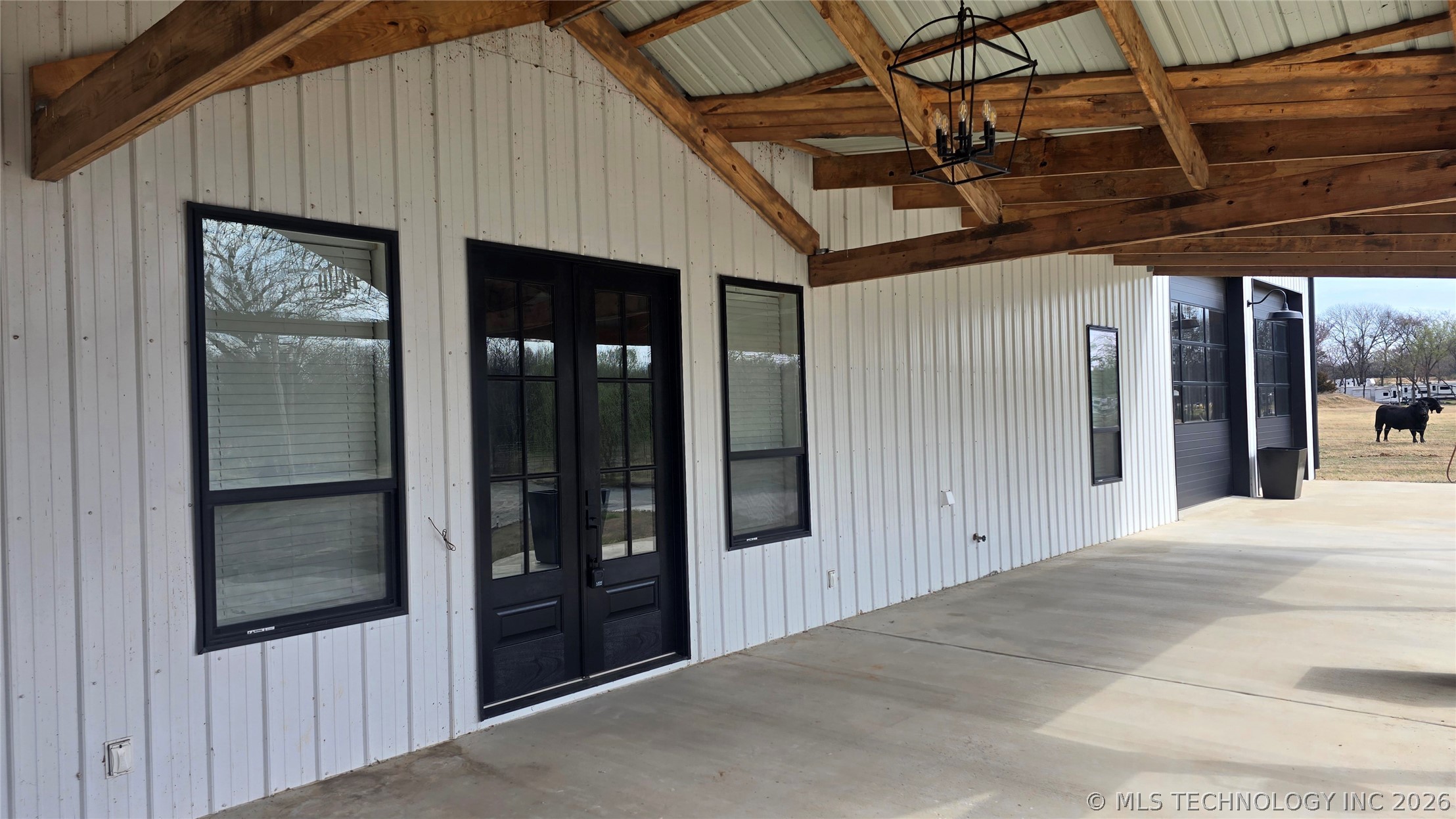 418529 E 1110 Road Property Photo 5