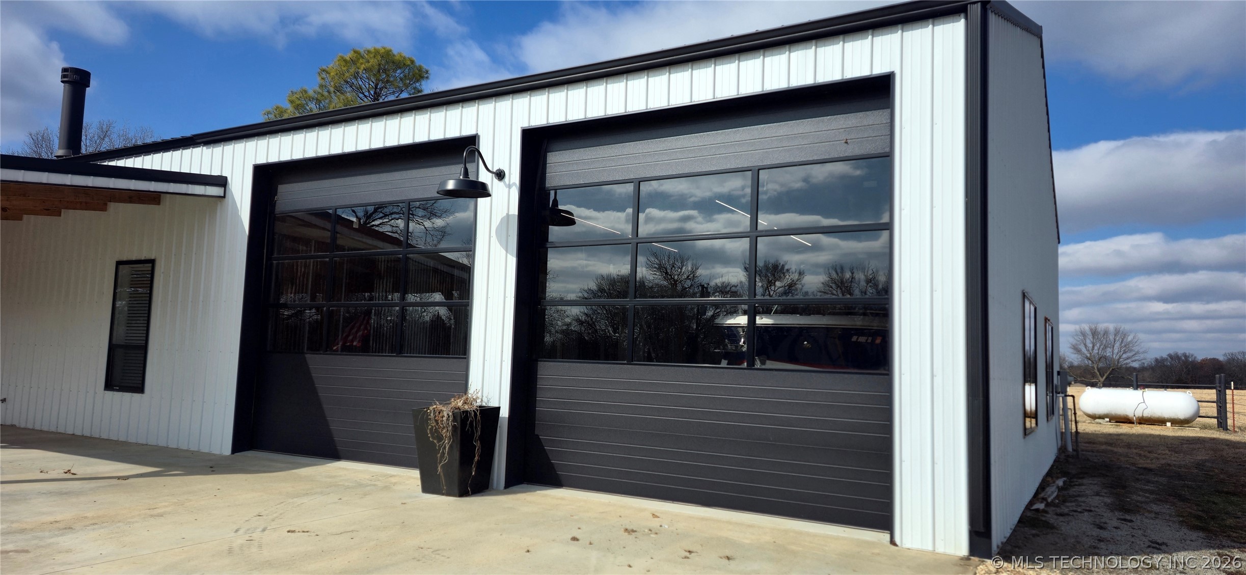 418529 E 1110 Road Property Photo 19