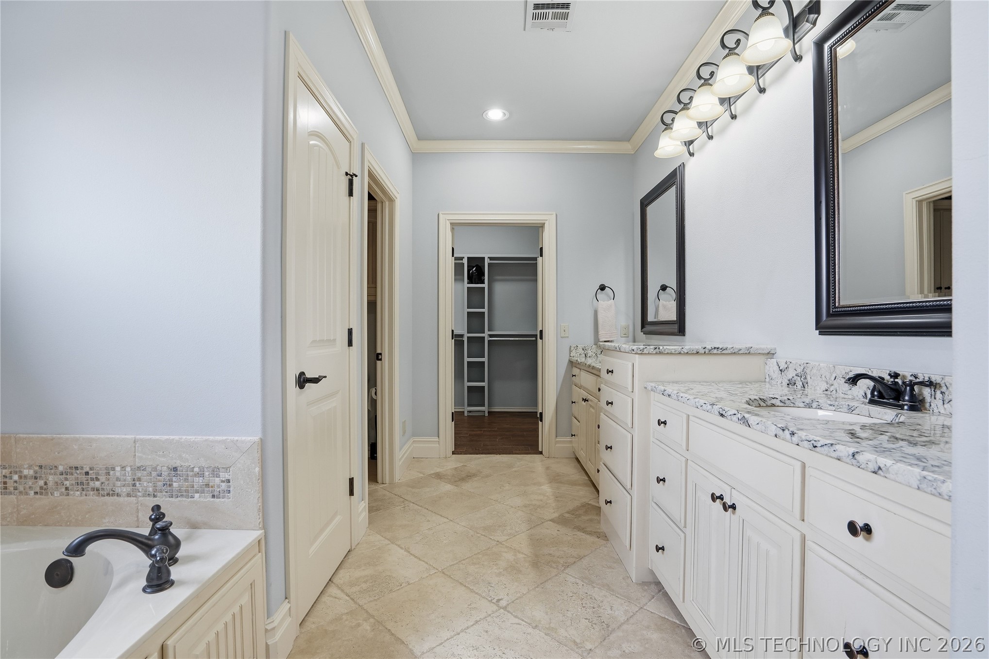 9502 N 143rd East Court Property Photo 24