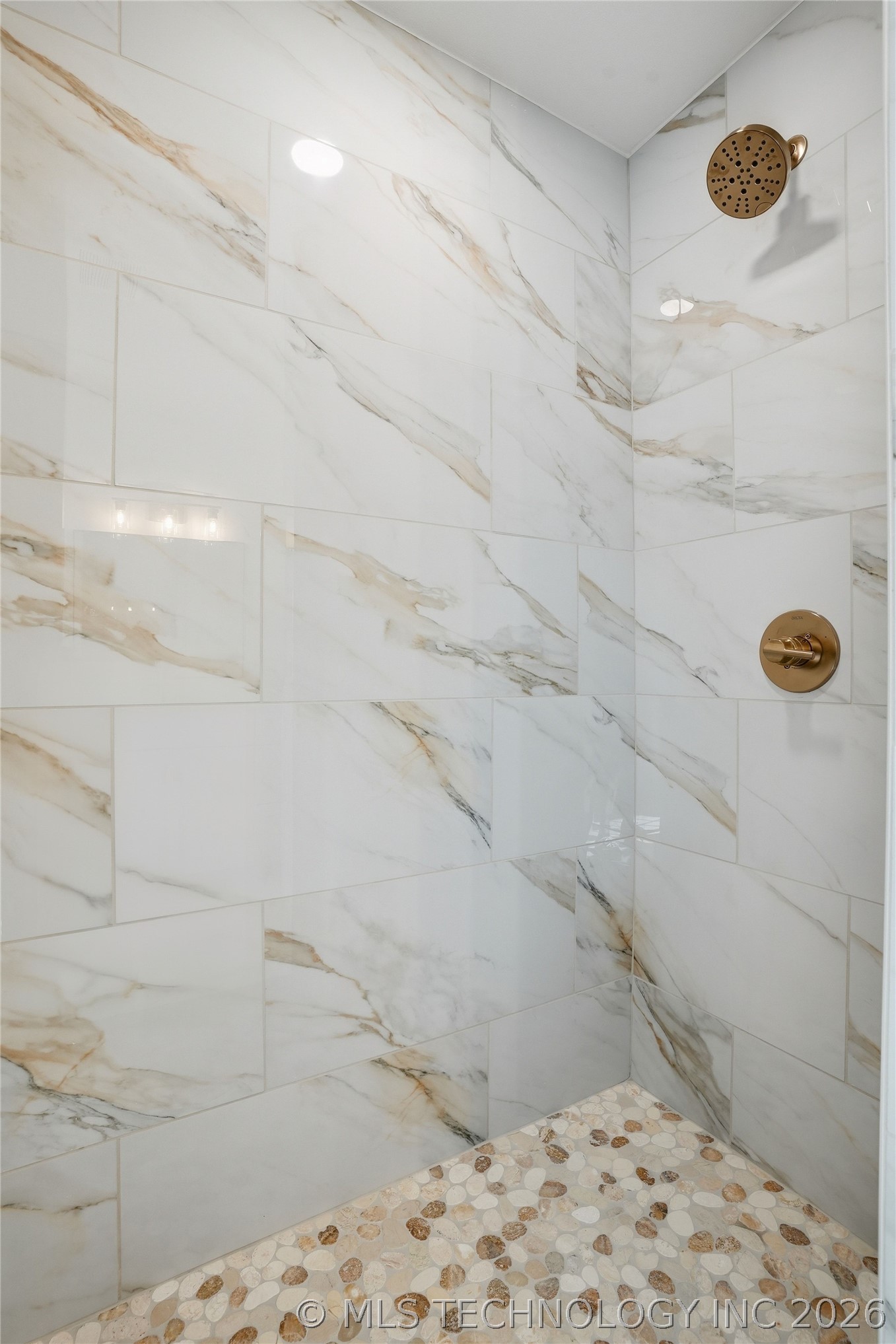 6082 E 56th Street Property Photo 21