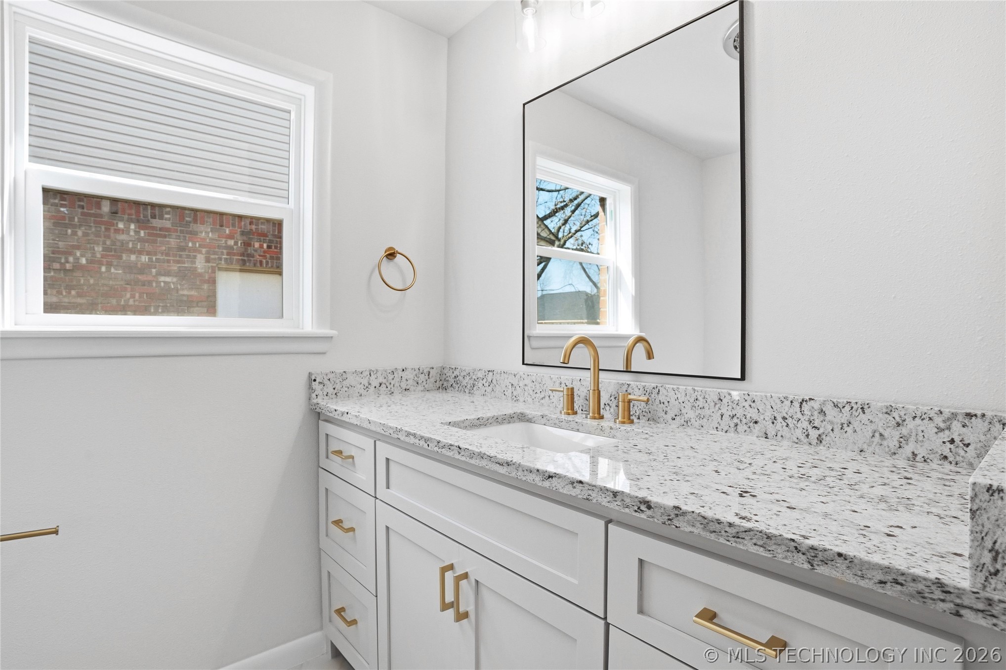 6082 E 56th Street Property Photo 27