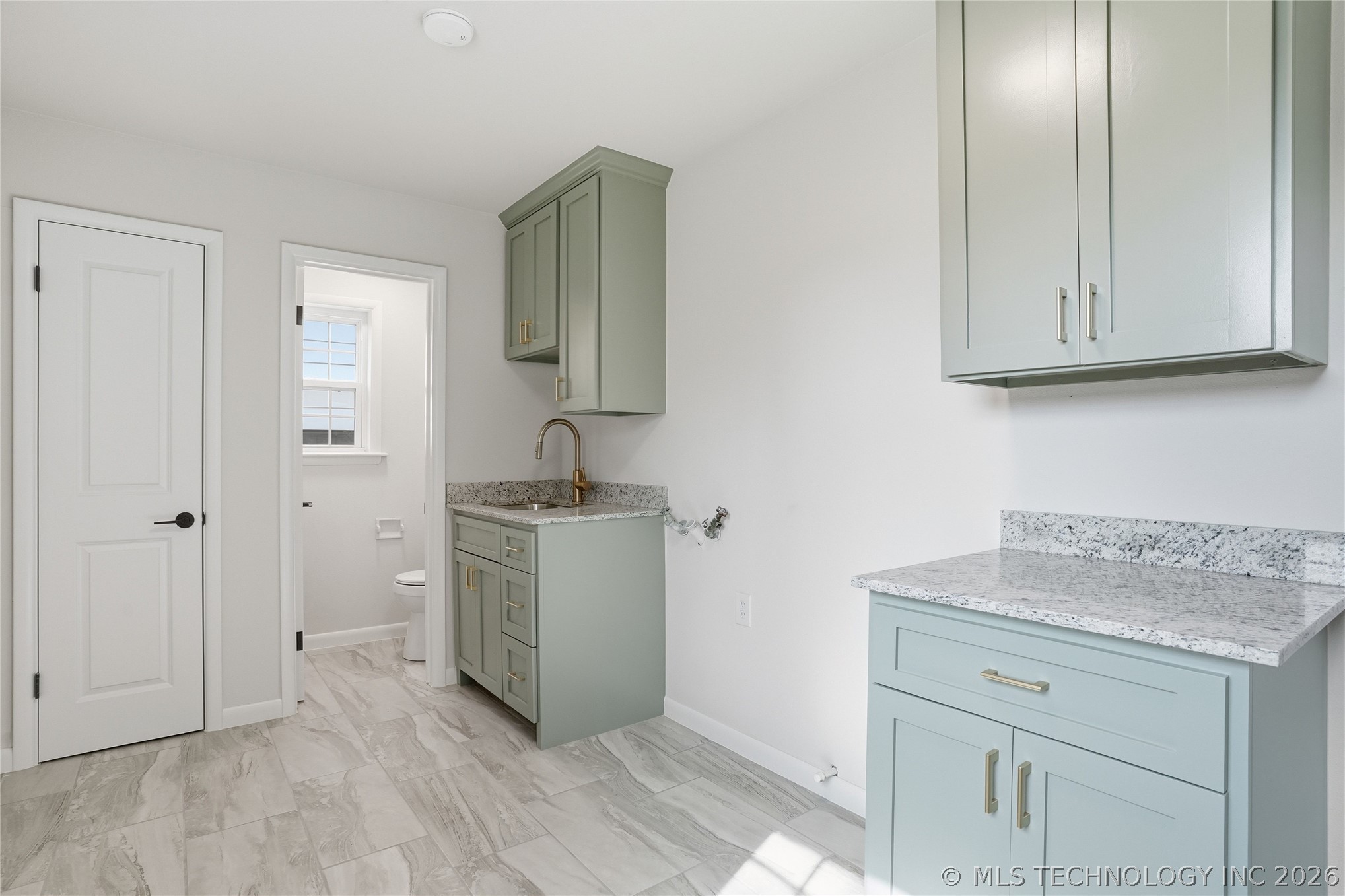 6082 E 56th Street Property Photo 29