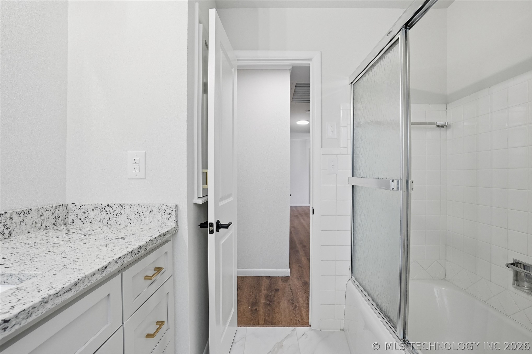 6082 E 56th Street Property Photo 44