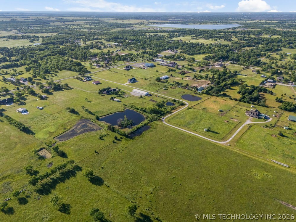 606 S Lynn Lane Road Property Photo 14