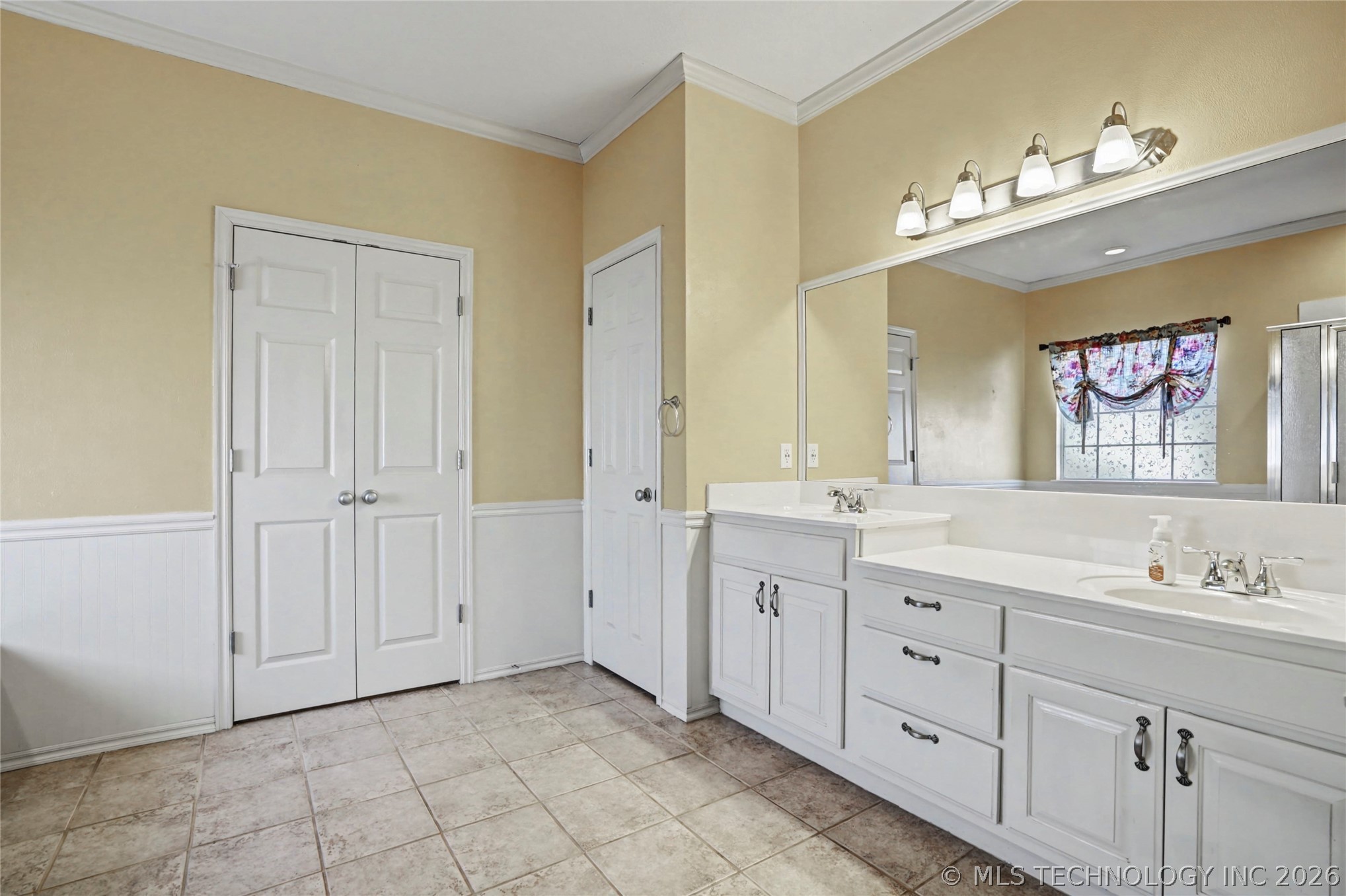 604 S 71st Street Property Photo 20