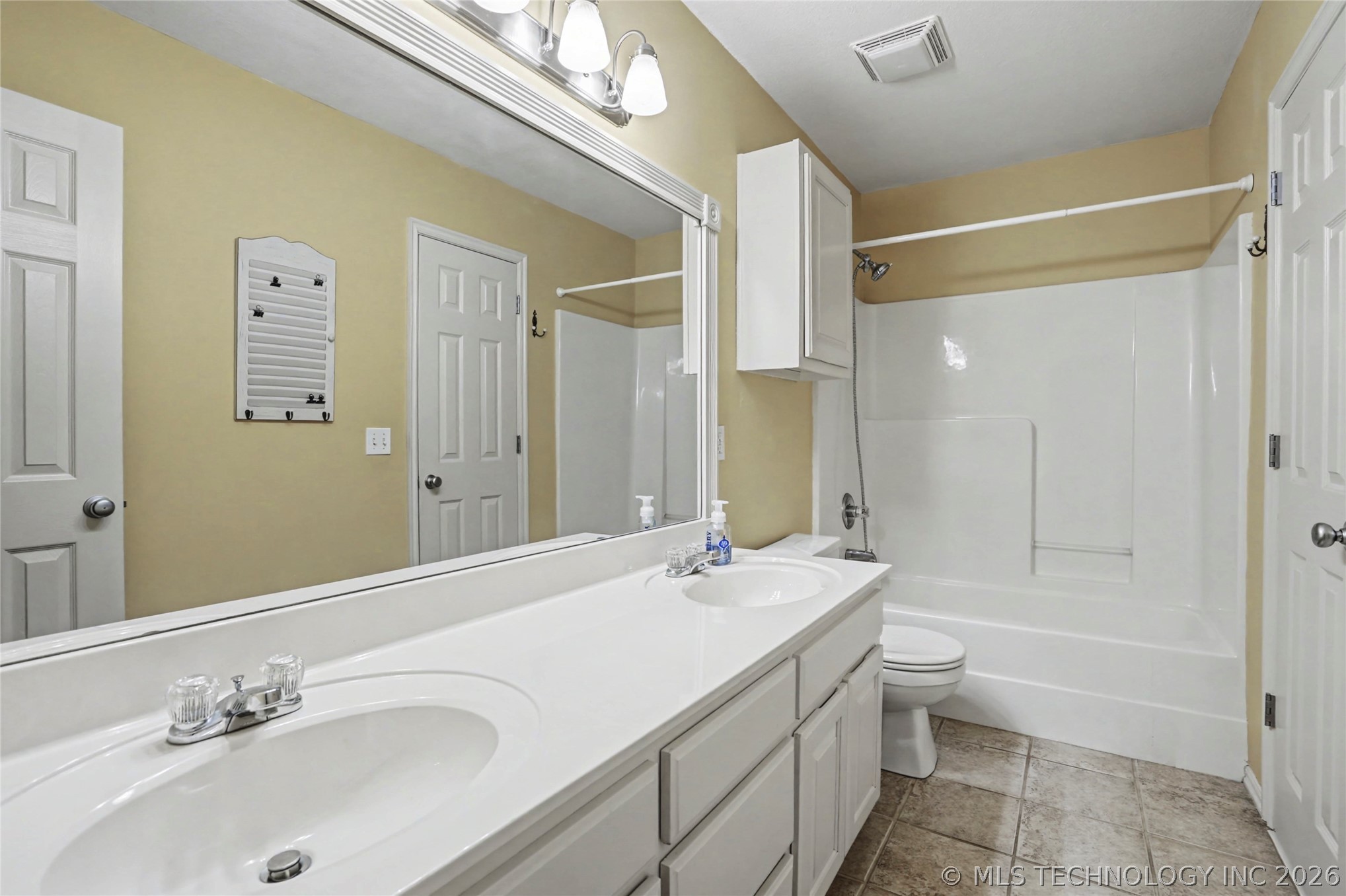 604 S 71st Street Property Photo 31