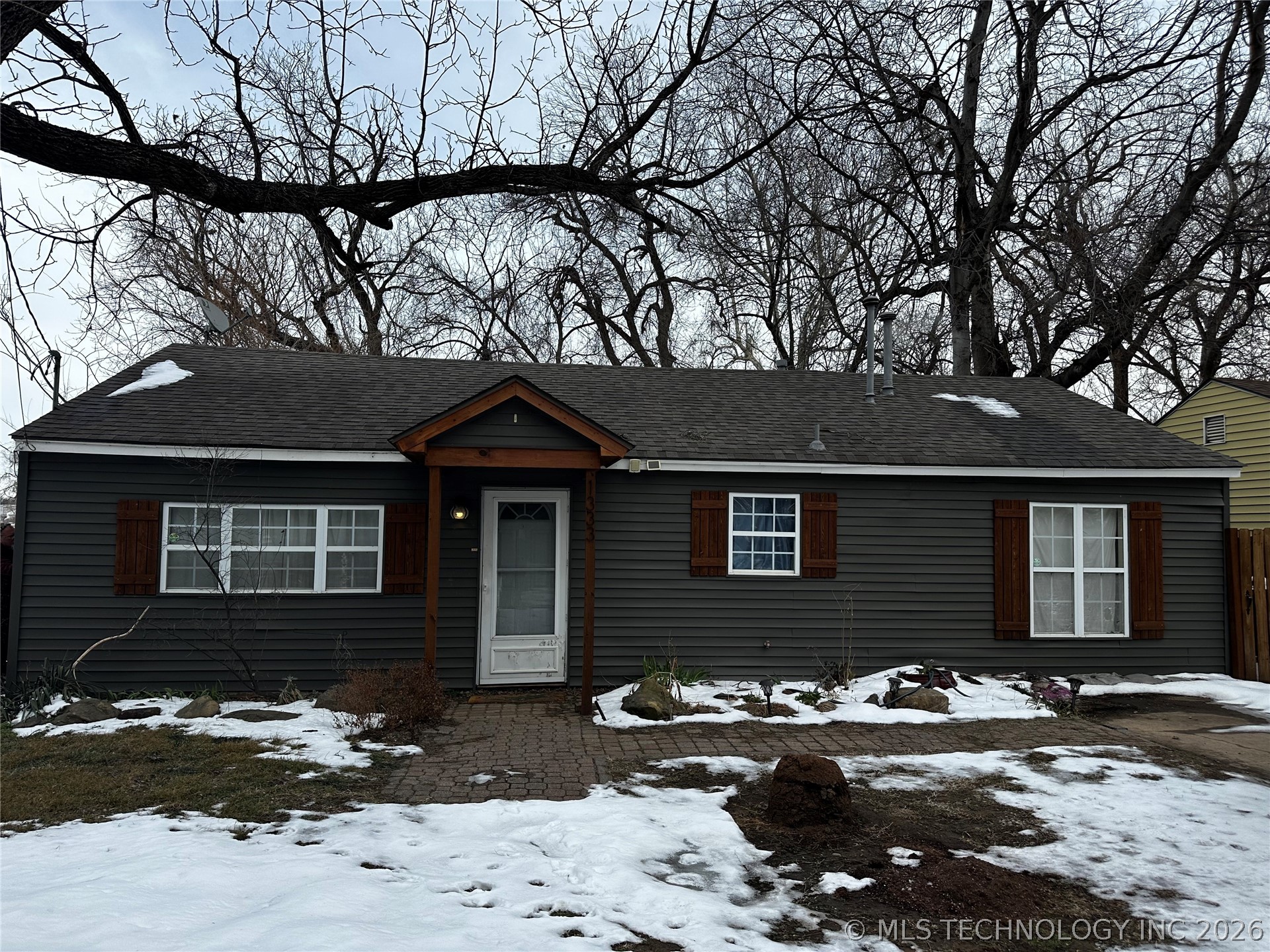 1333 N Pittsburg Avenue Property Photo 1