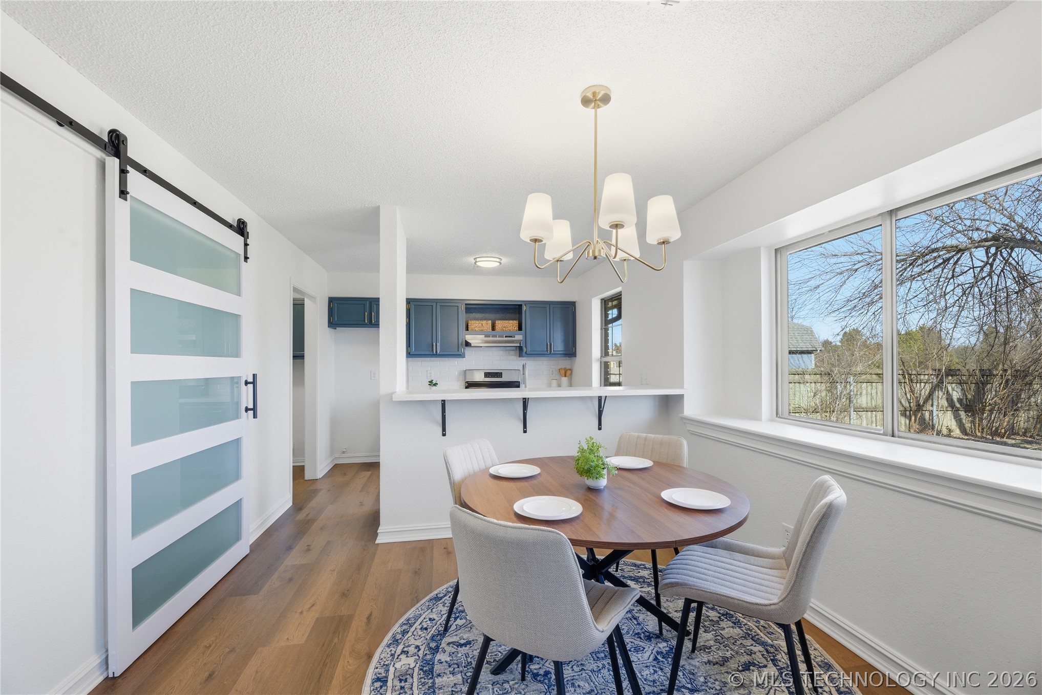 303 N Joanna Street Property Photo 8