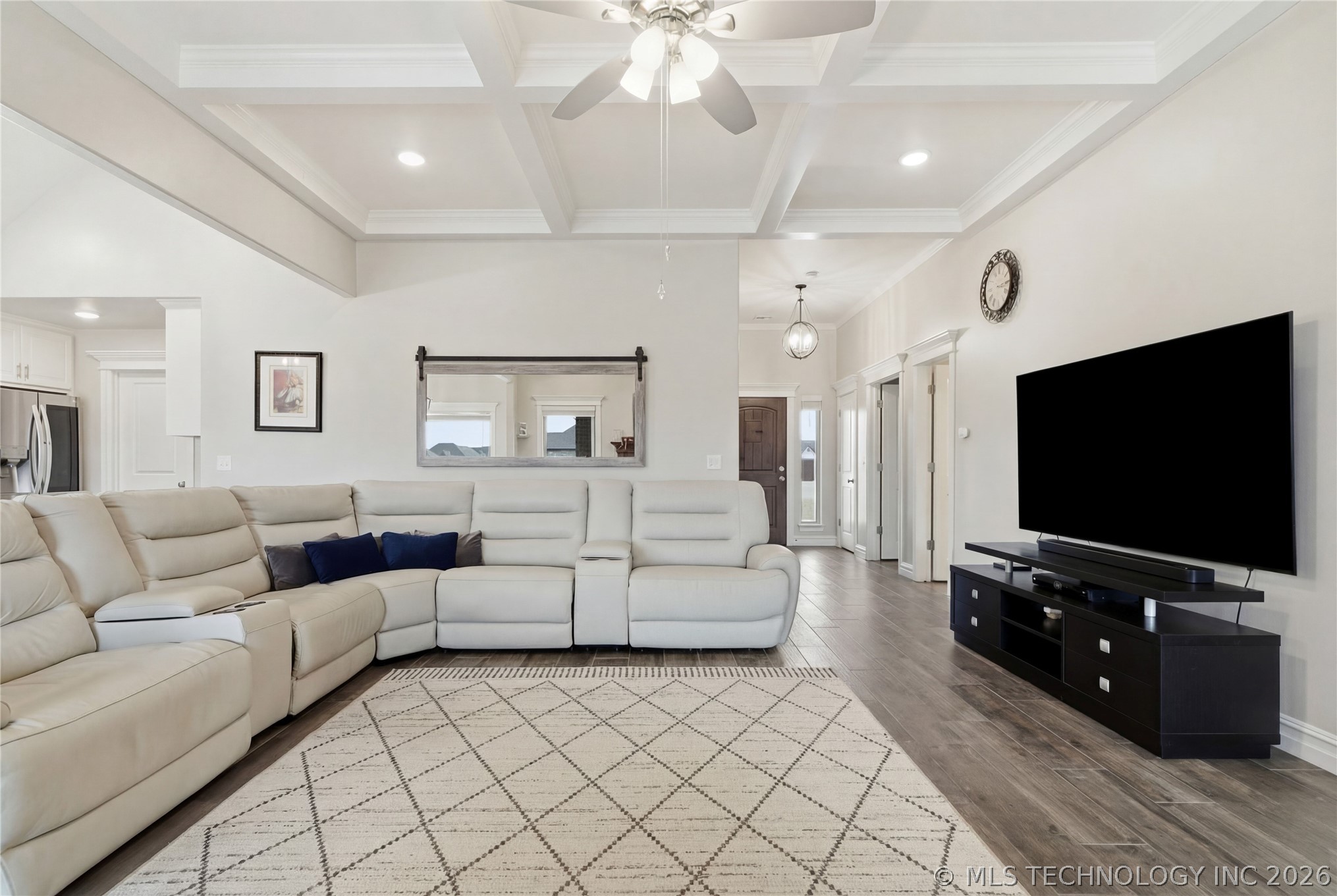 14128 N 70th East Avenue Property Photo 8