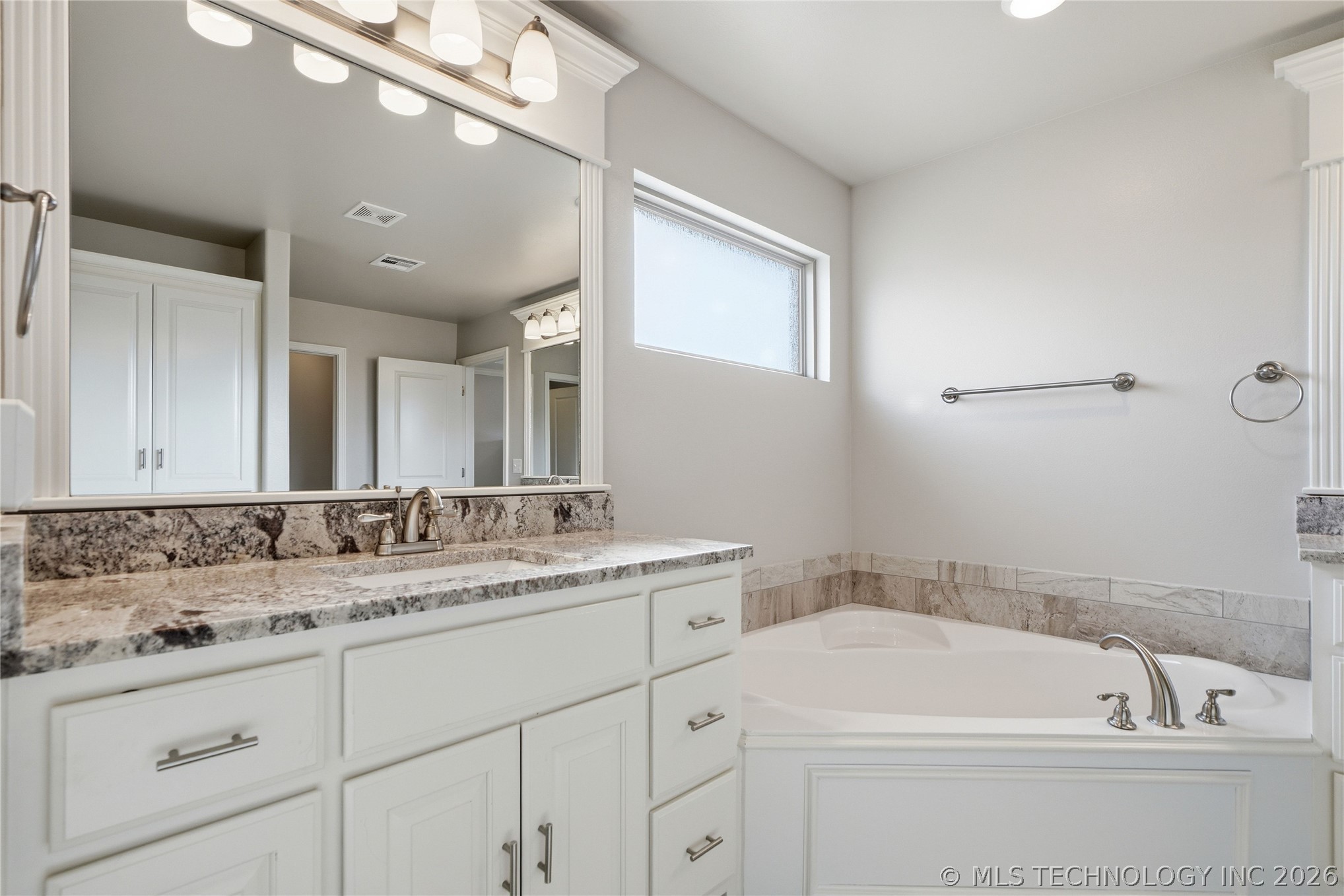 14128 N 70th East Avenue Property Photo 25