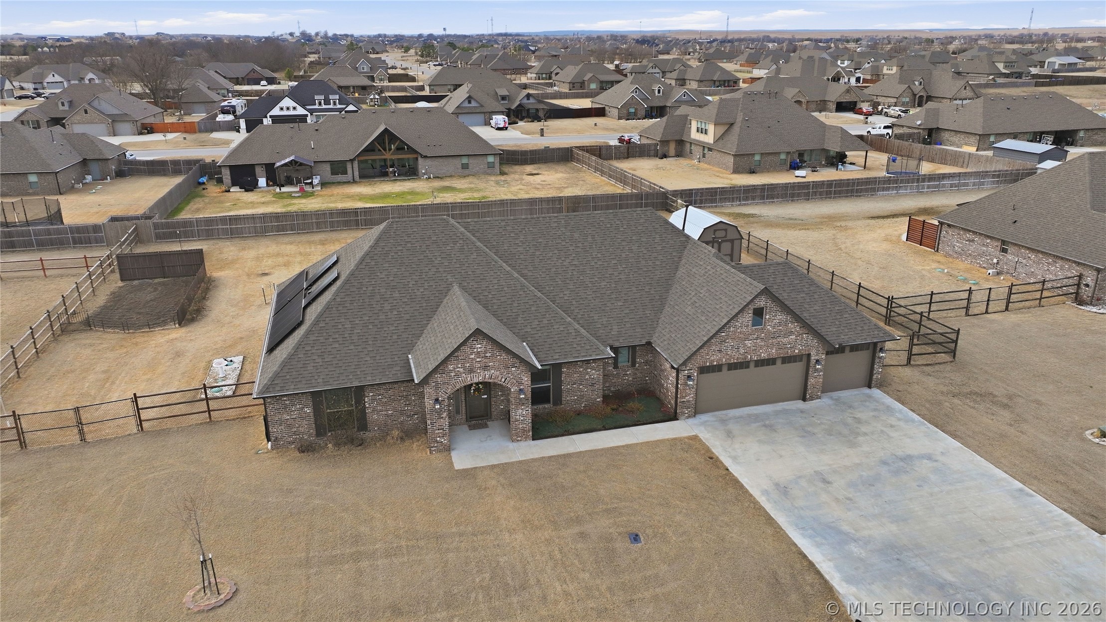 14128 N 70th East Avenue Property Photo 54