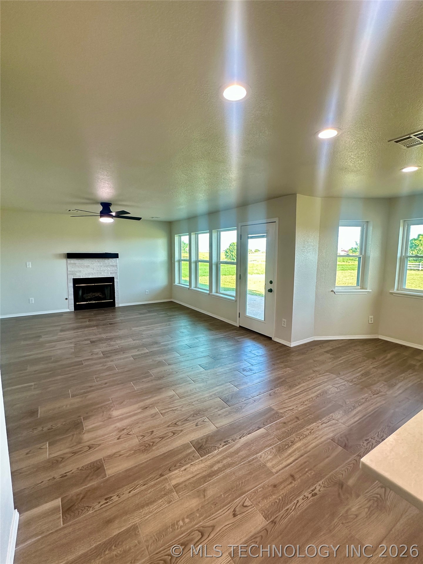 26530 E 710 Road Property Photo 7