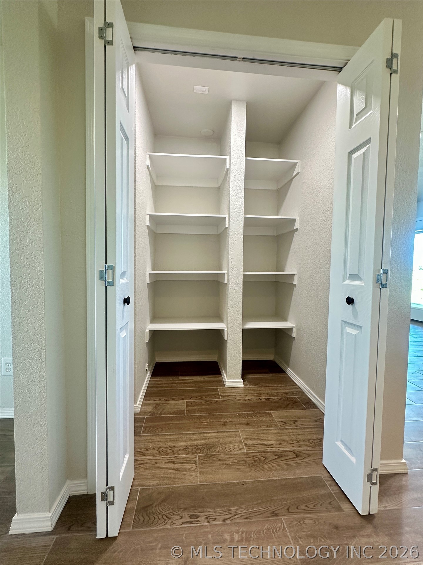 26530 E 710 Road Property Photo 17