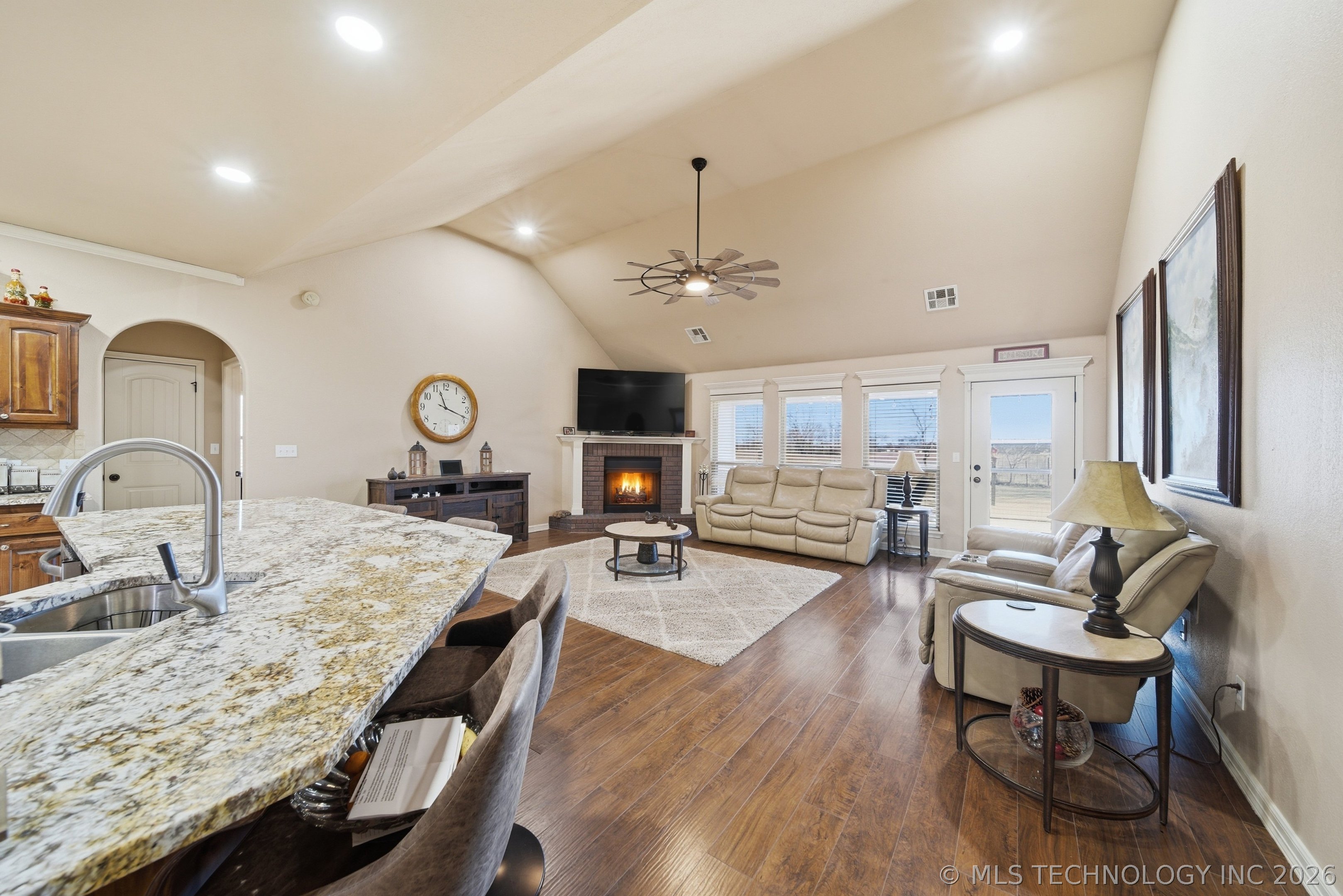 5972 E 136th Place N Property Photo 9