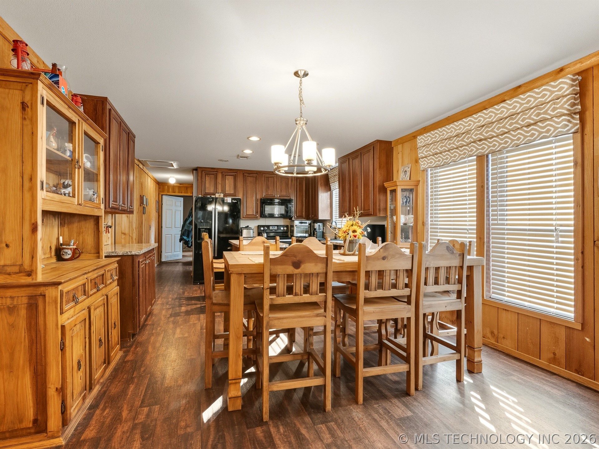 22295 E County Road 3499 Property Photo 11