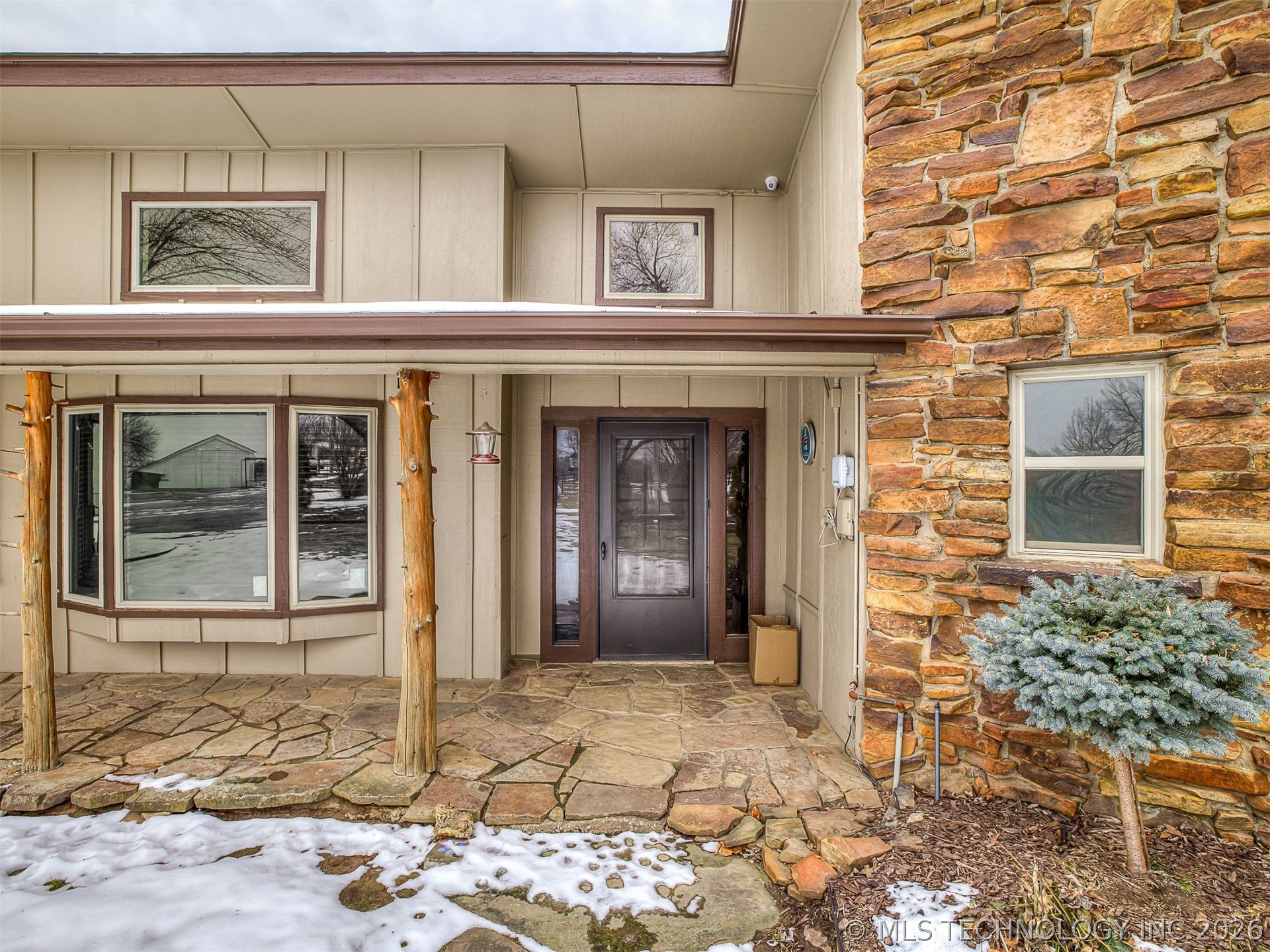 42900 W 11th Street Property Photo 5