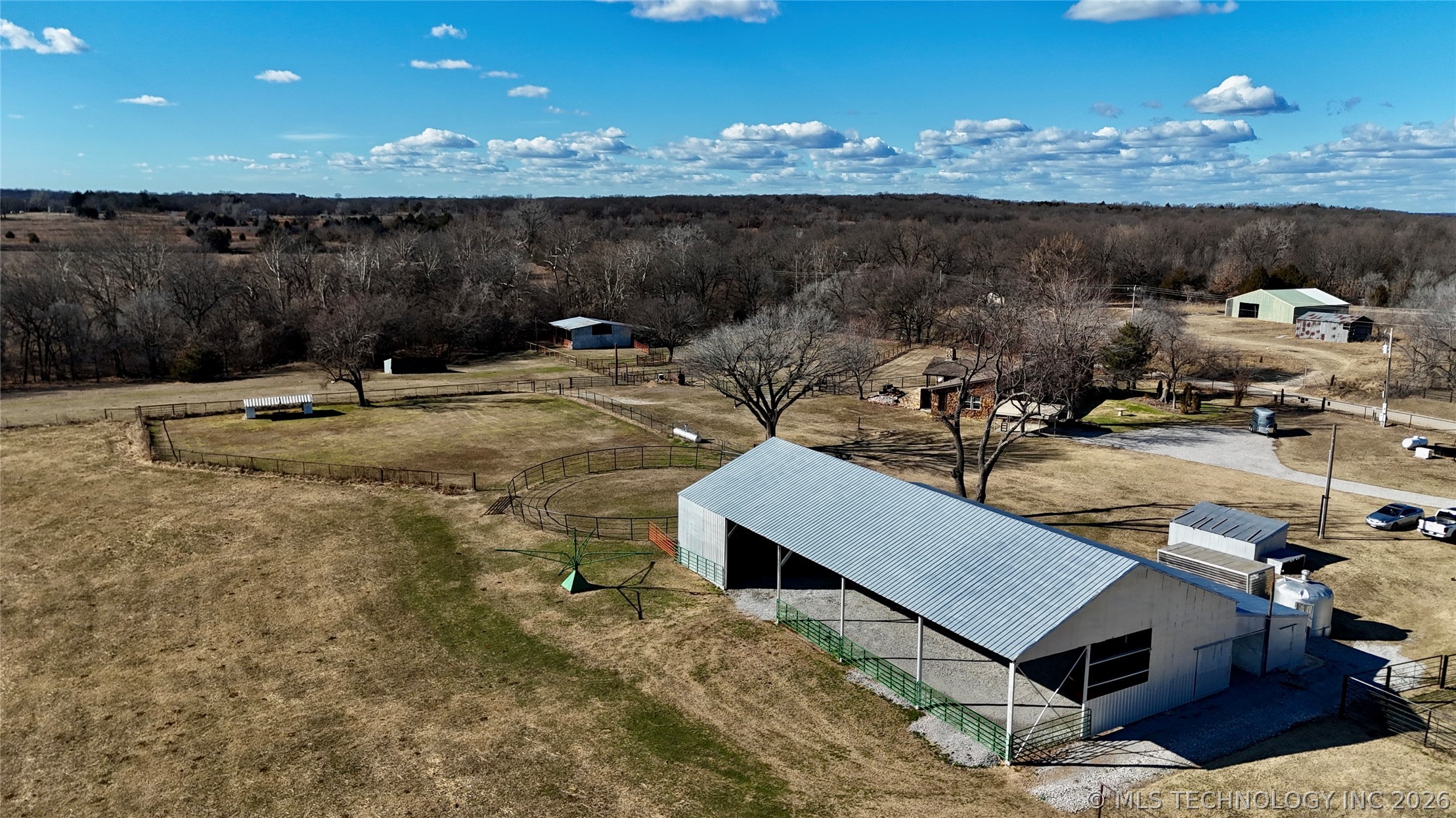 42900 W 11th Street Property Photo 11
