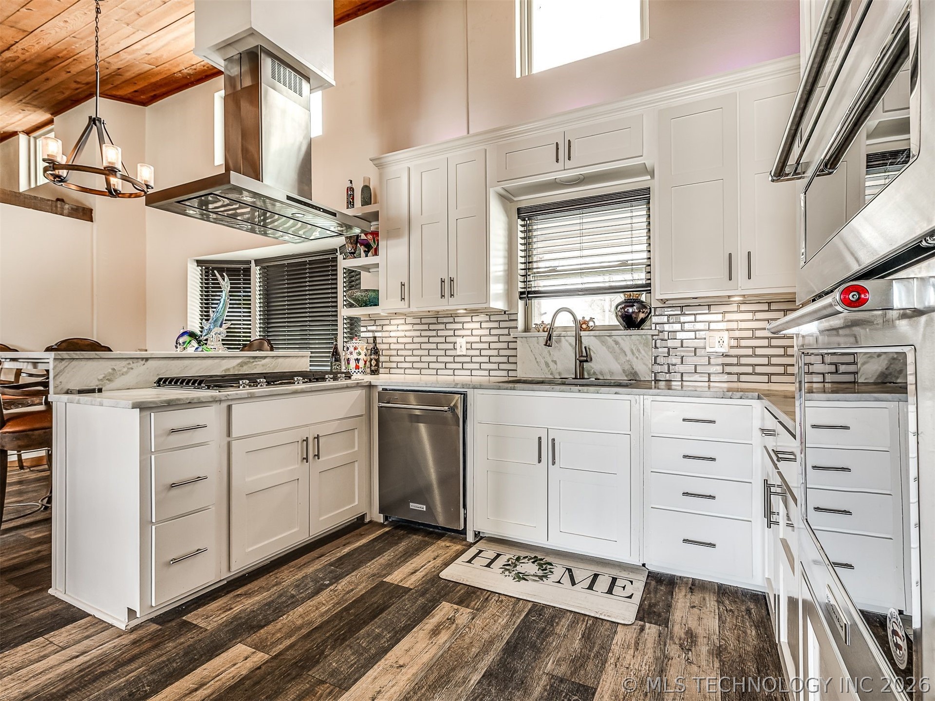 42900 W 11th Street Property Photo 43