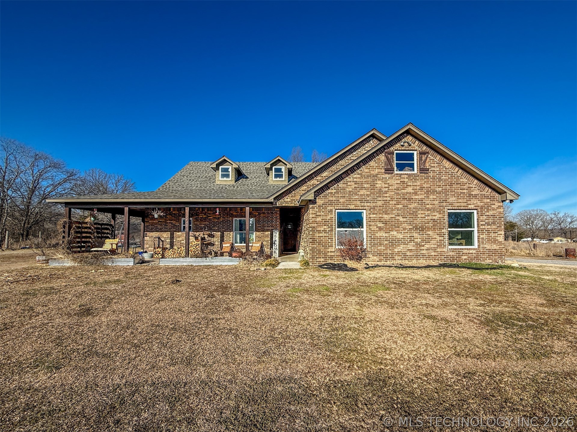 22238 E 843 Road Property Photo 2