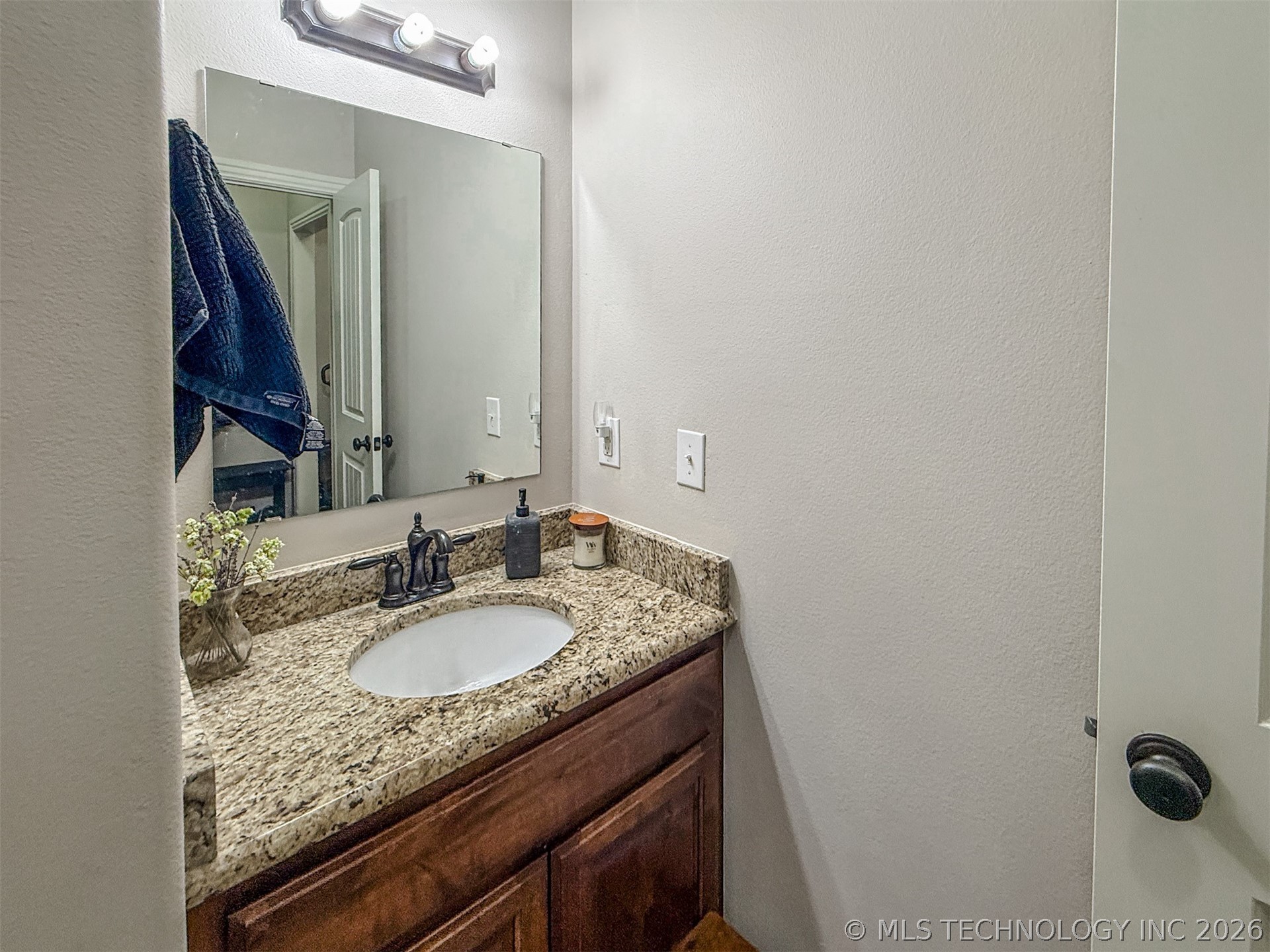 22238 E 843 Road Property Photo 49