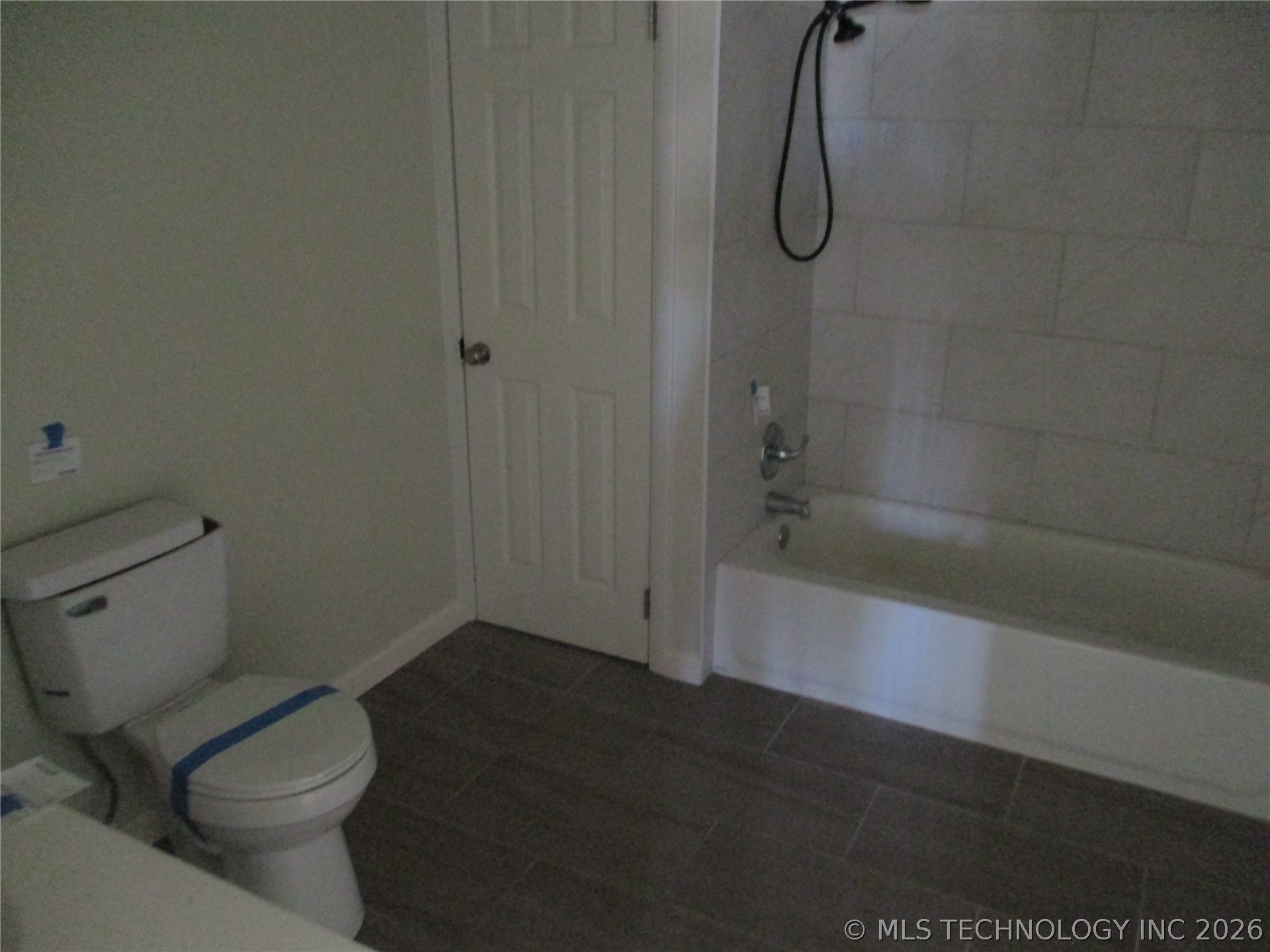 913 N Creek Avenue Property Photo 5