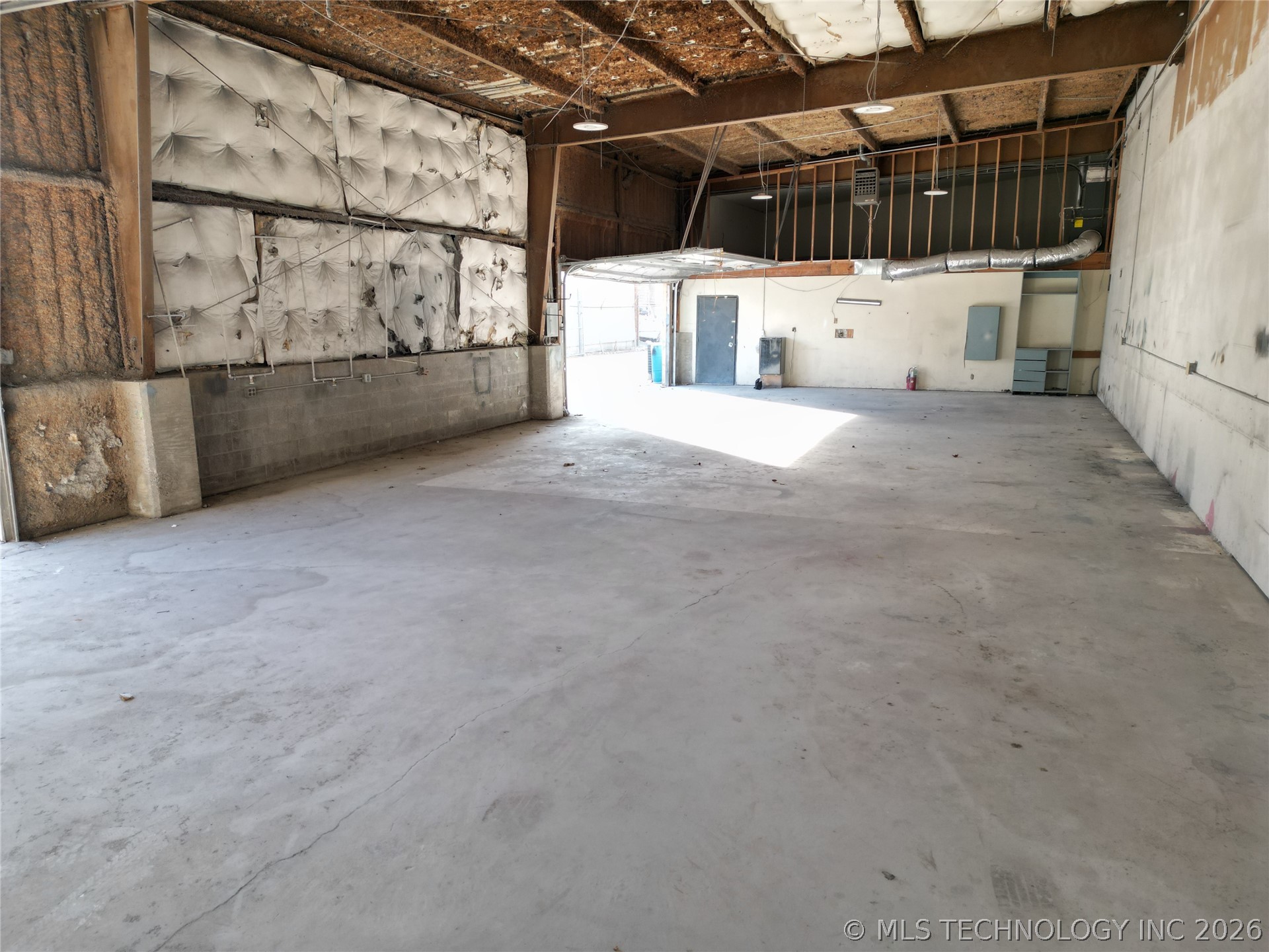 165 S 122nd East Avenue Property Photo 8